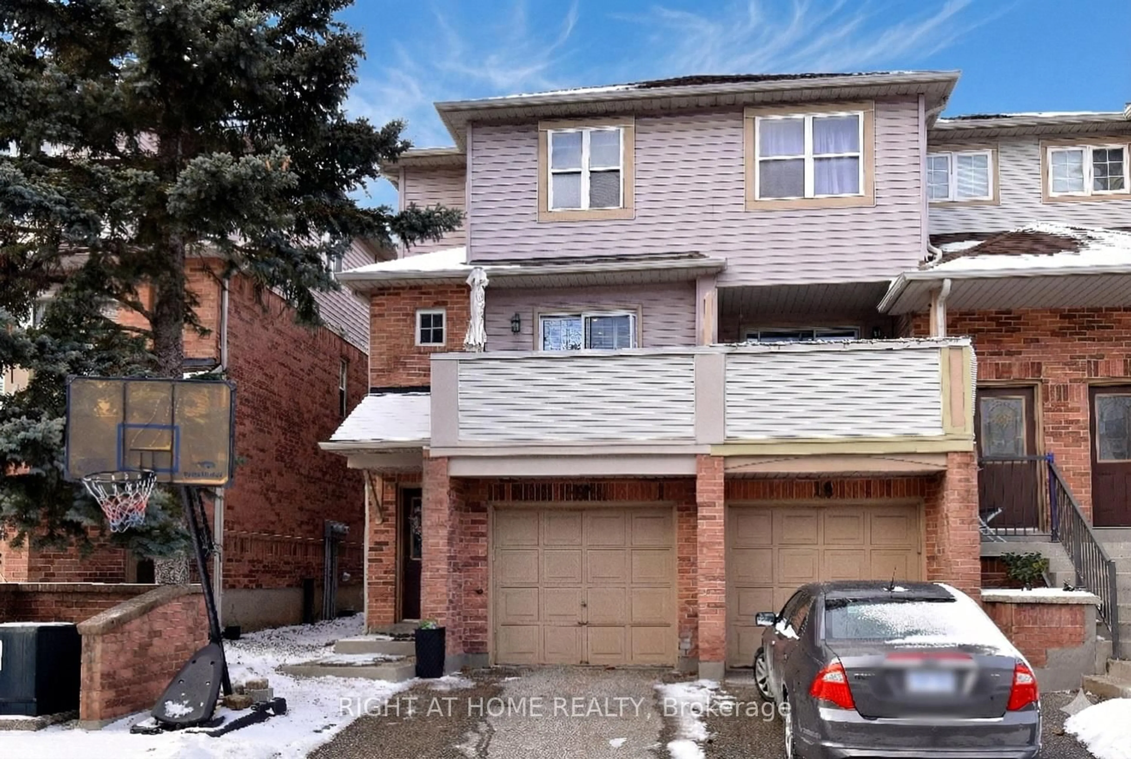 Home with brick exterior material, street for 2531 Northampton Blvd #17, Burlington Ontario L7M 4H5
