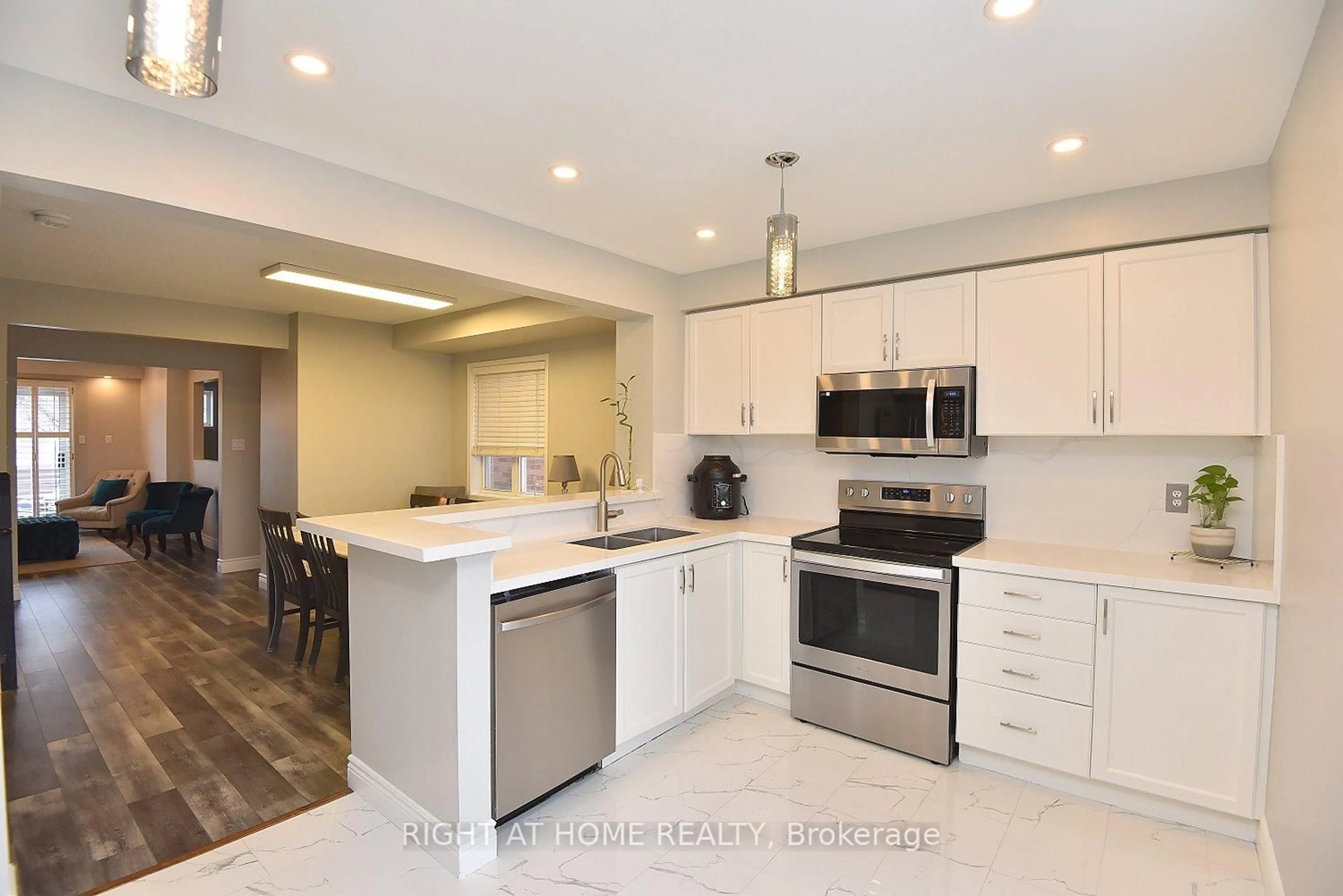 Open concept kitchen, ceramic/tile floor for 2531 Northampton Blvd #17, Burlington Ontario L7M 4H5
