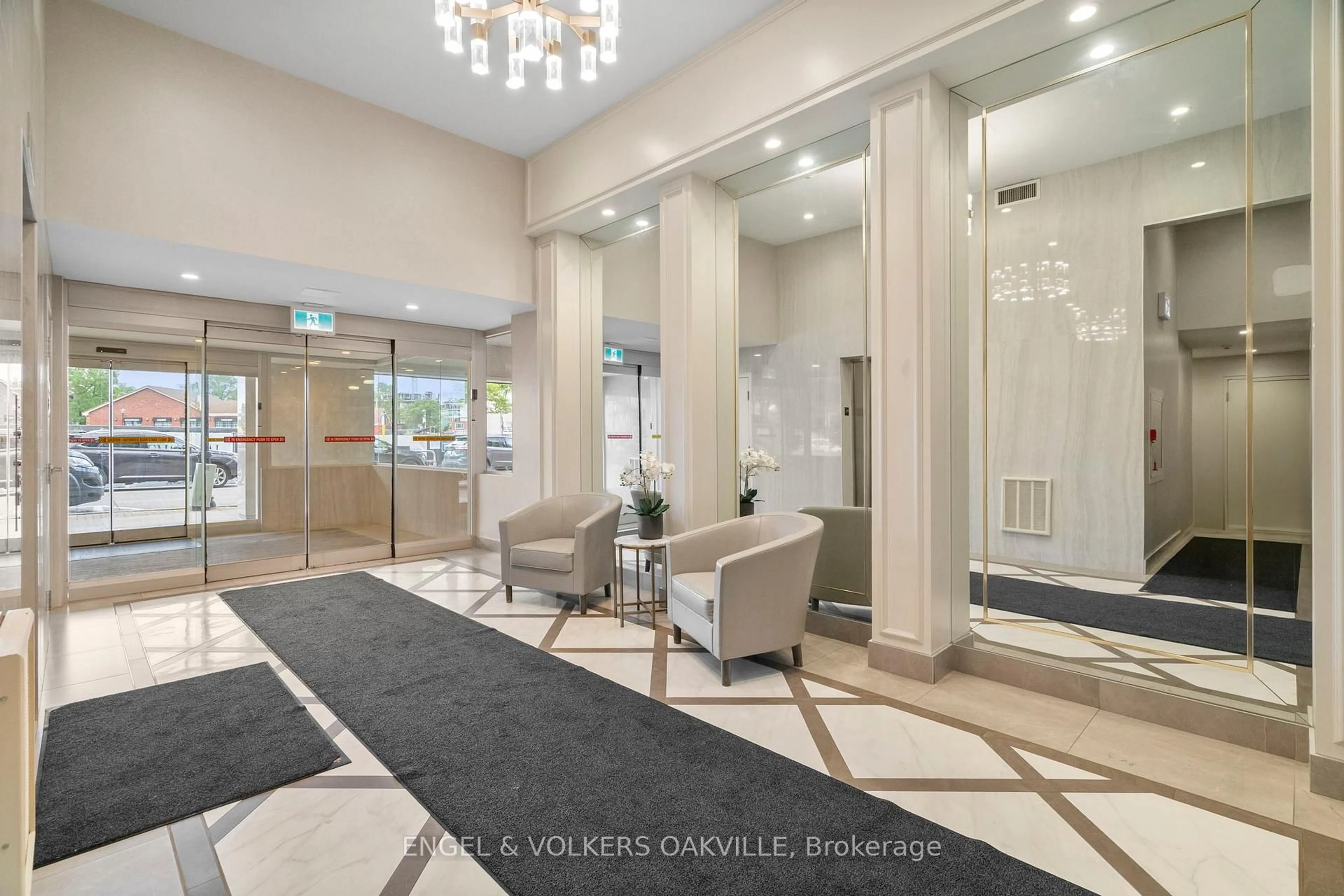 Lobby for 100 Bronte Rd #416, Oakville Ontario L6L 6L5