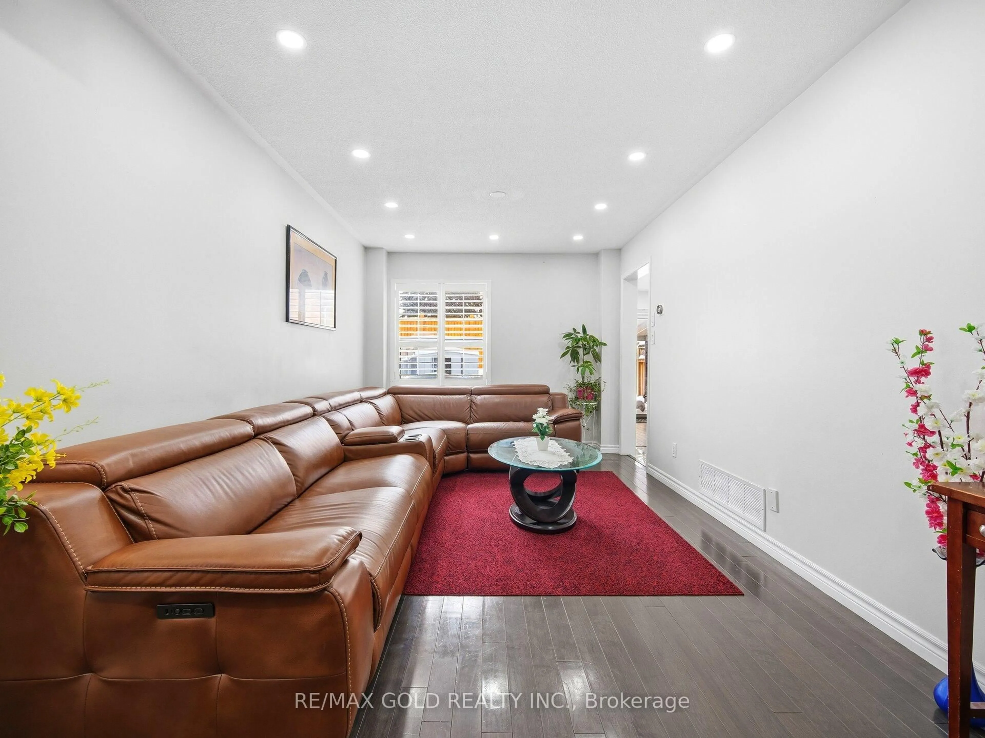 Living room with furniture, unknown for 151 Clover Bloom Rd, Brampton Ontario L6R 1S5