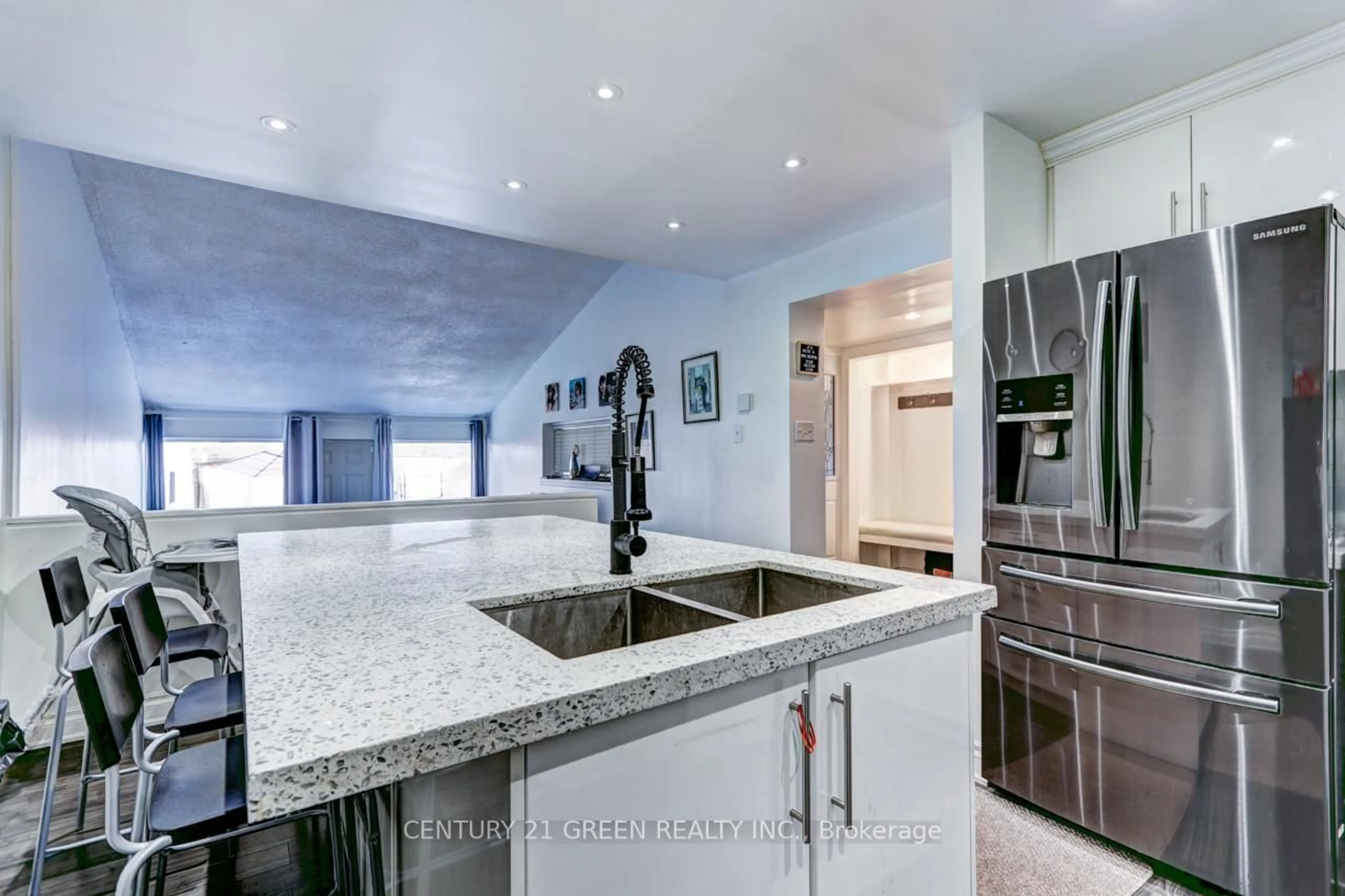 Contemporary kitchen, ceramic/tile floor for 256 John Garland Blvd #116, Toronto Ontario M9V 1N8
