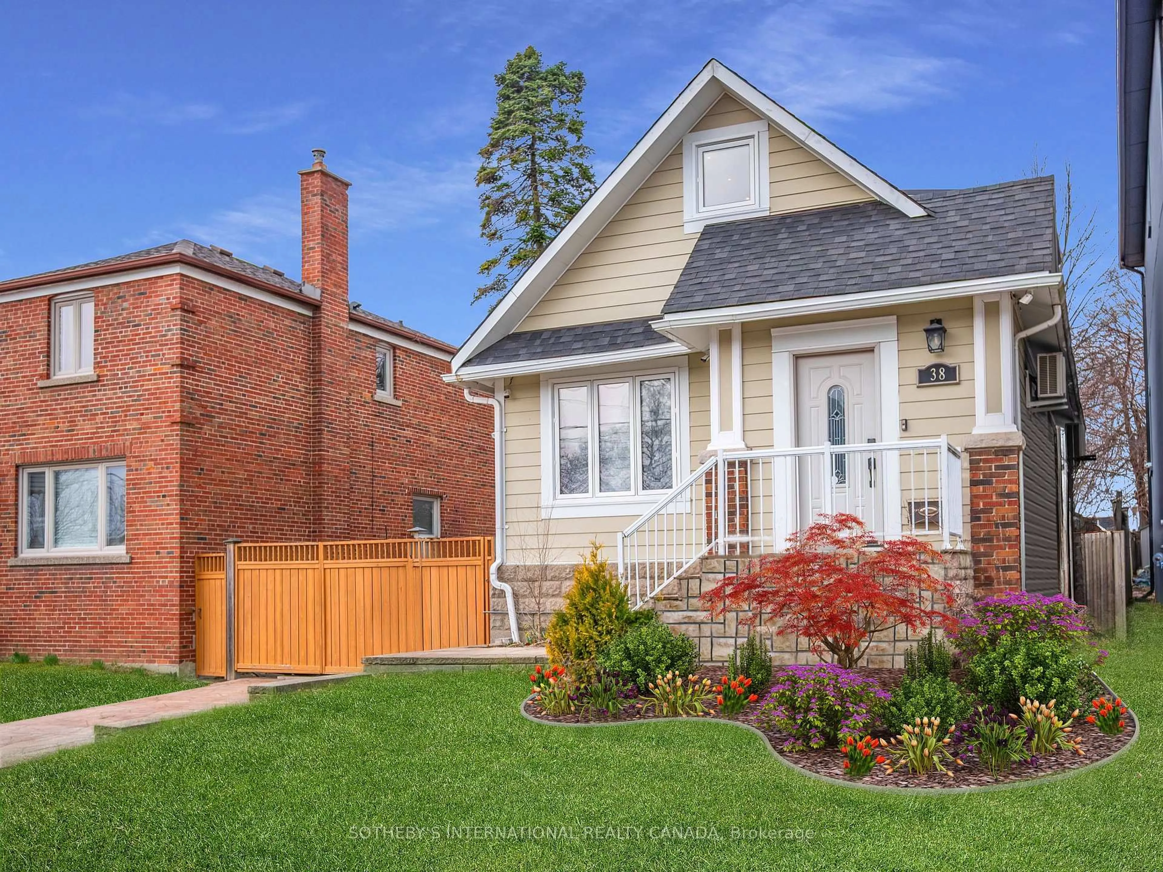Home with brick exterior material, street for 38 Guthrie Ave, Toronto Ontario M8Y 3L1