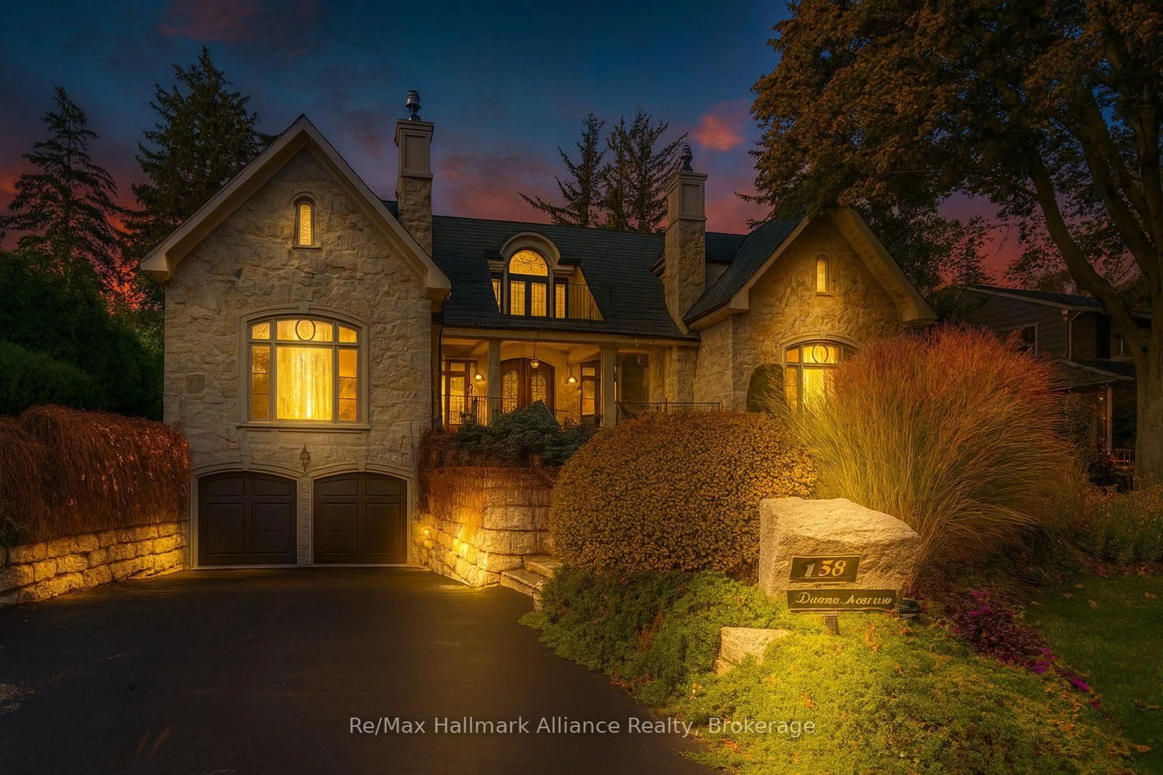 Unknown for 138 DIANNE Ave, Oakville Ontario L6J 4G9