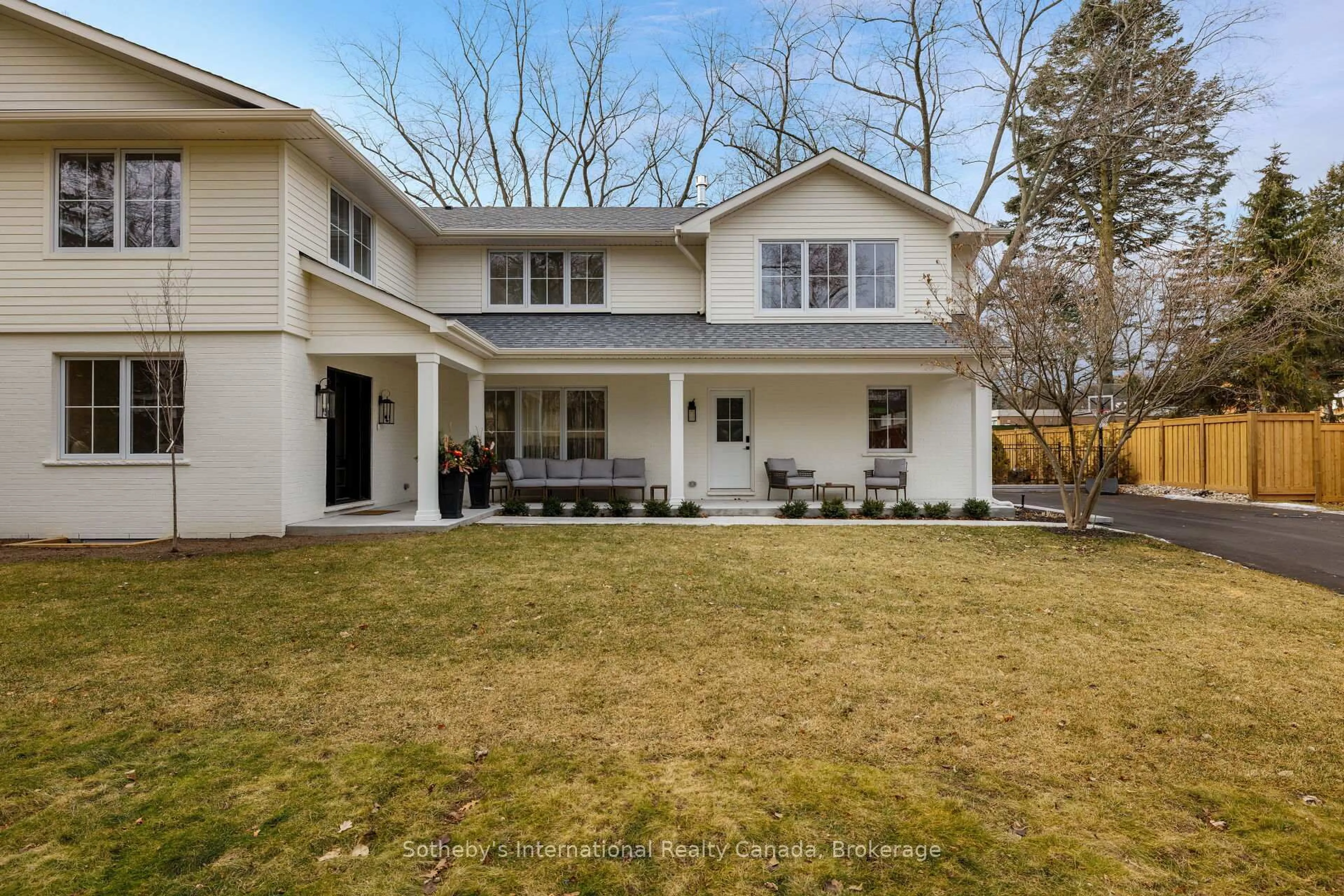 Unknown for 246 Cairncroft Rd, Oakville Ontario L6J 4M3