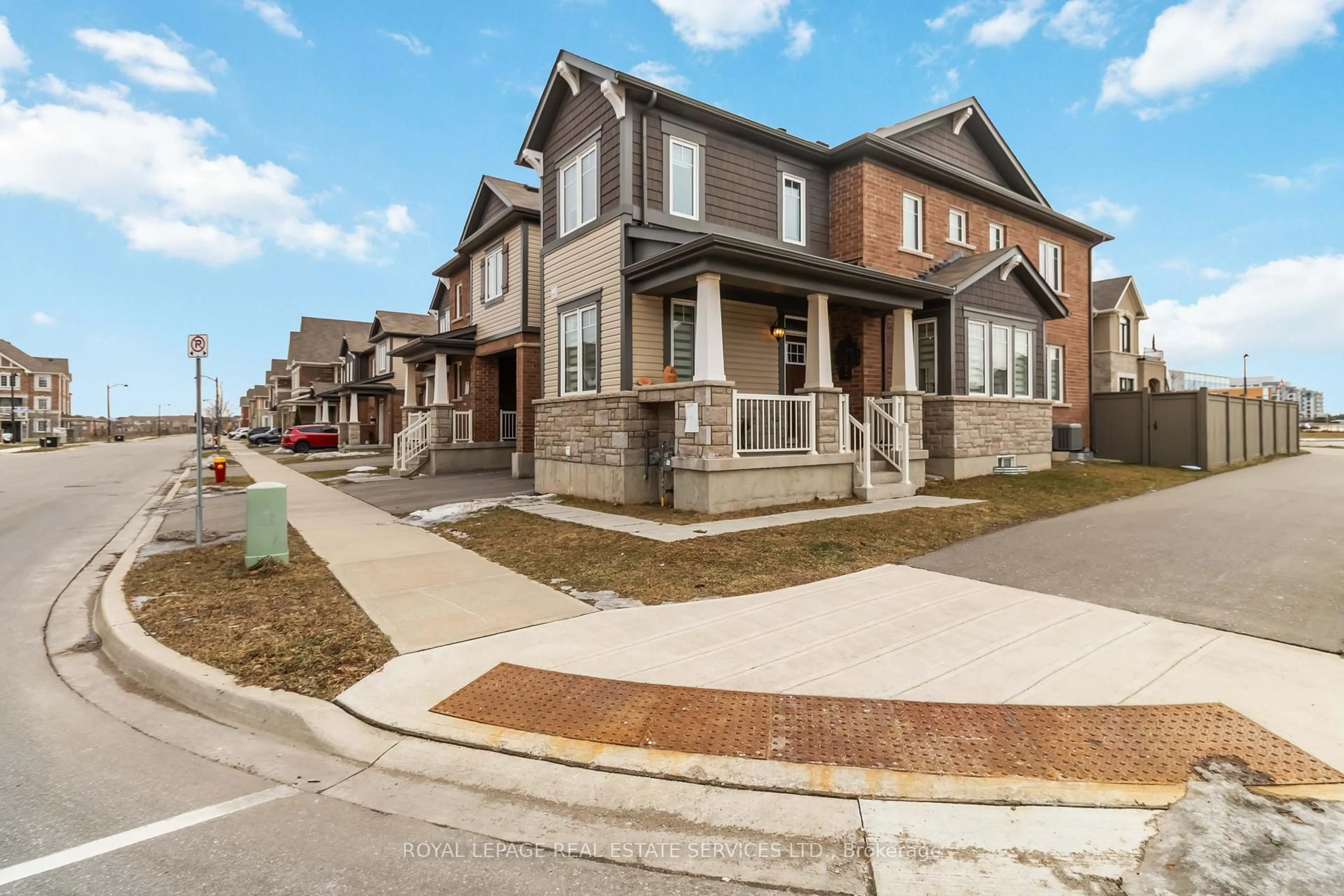 Home with brick exterior material, street for 1280 Sycamore Garden, Milton Ontario L9E 1R6