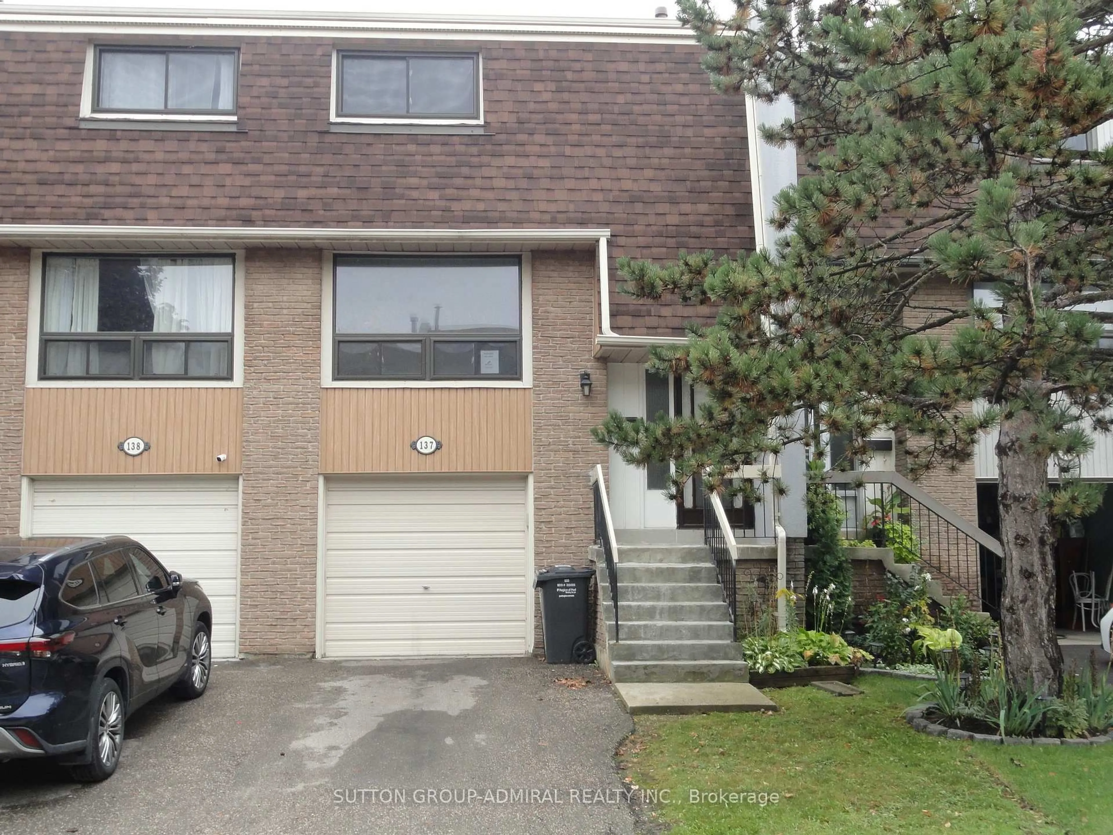 Unknown for 137 Ashton Cres, Brampton Ontario L6S 3J9