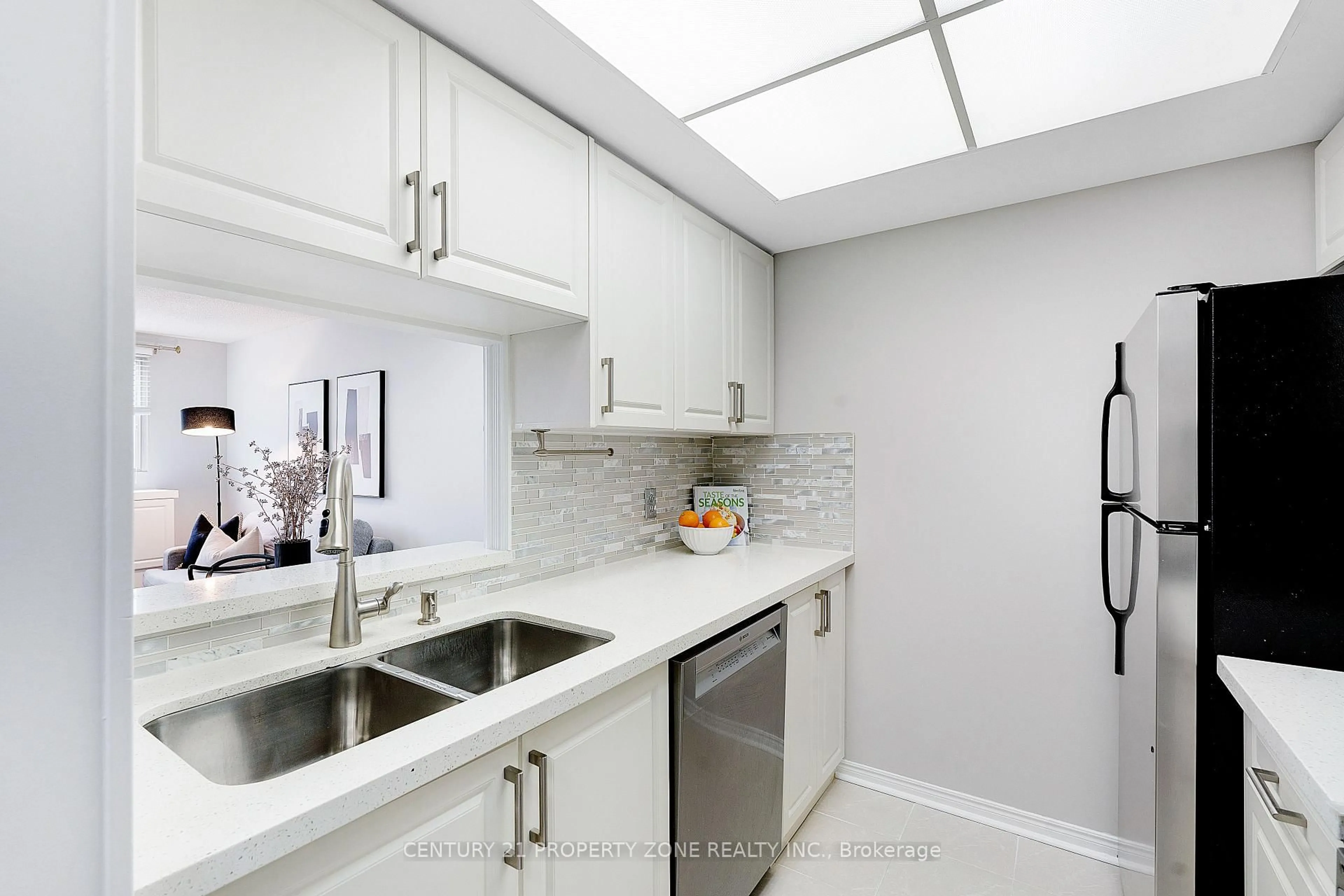 Standard kitchen, ceramic/tile floor for 8351 Mclaughlin Rd #403, Brampton Ontario L6Y 4H8