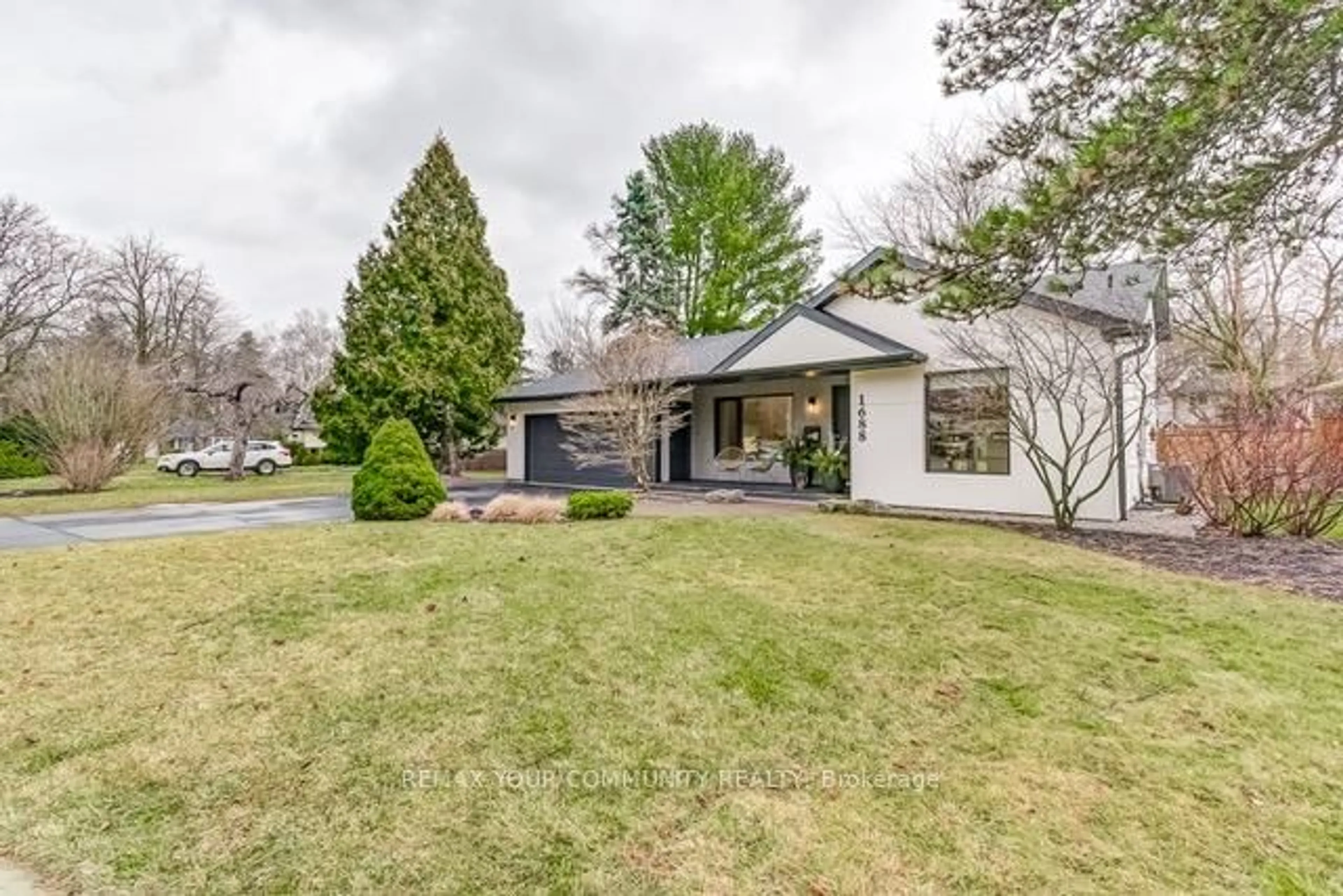 Unknown for 1688 Missenden Cres, Mississauga Ontario L5J 2T4