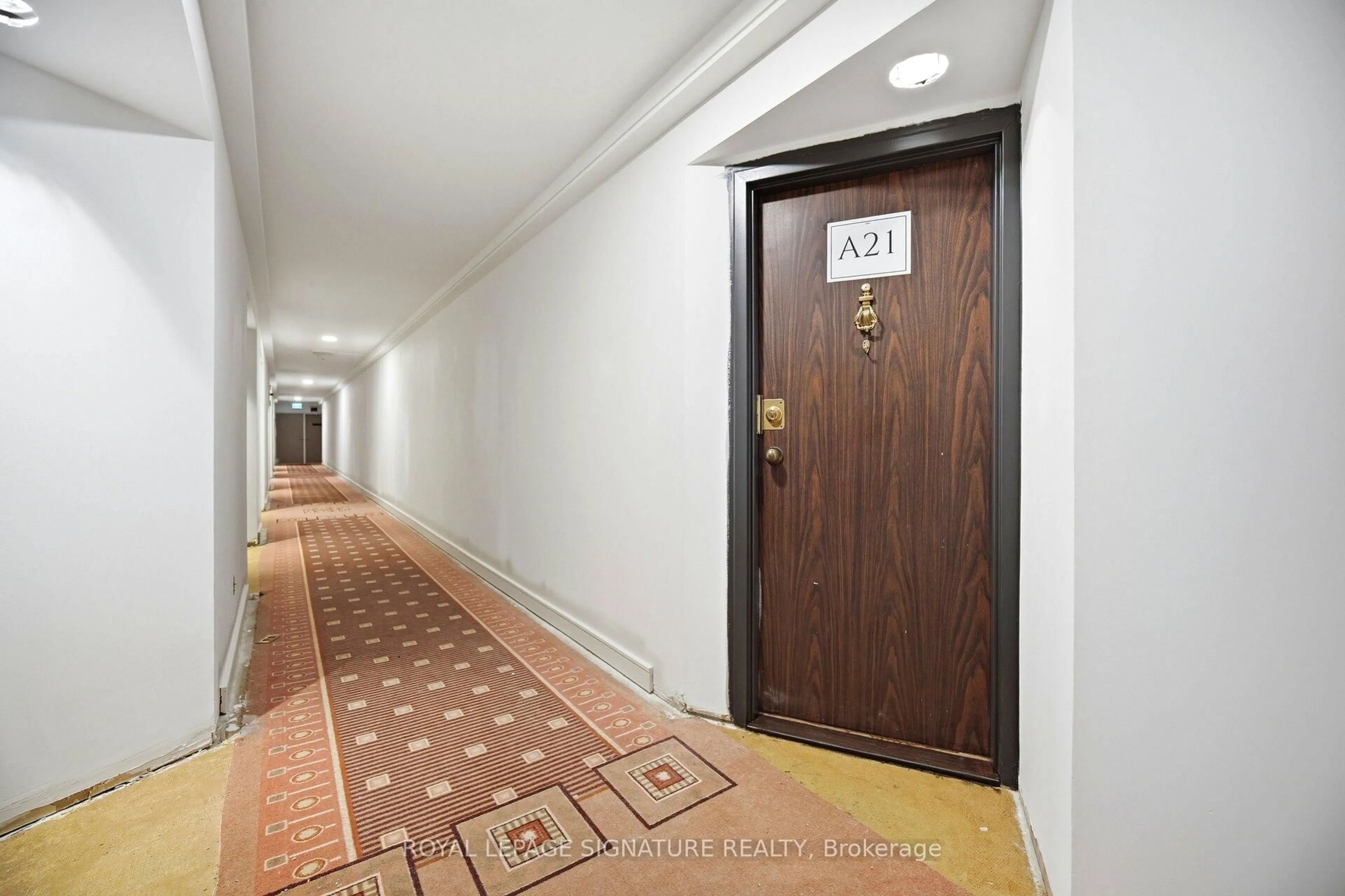 Indoor foyer for 296 Mill Rd #A21, Toronto Ontario M9C 4X8