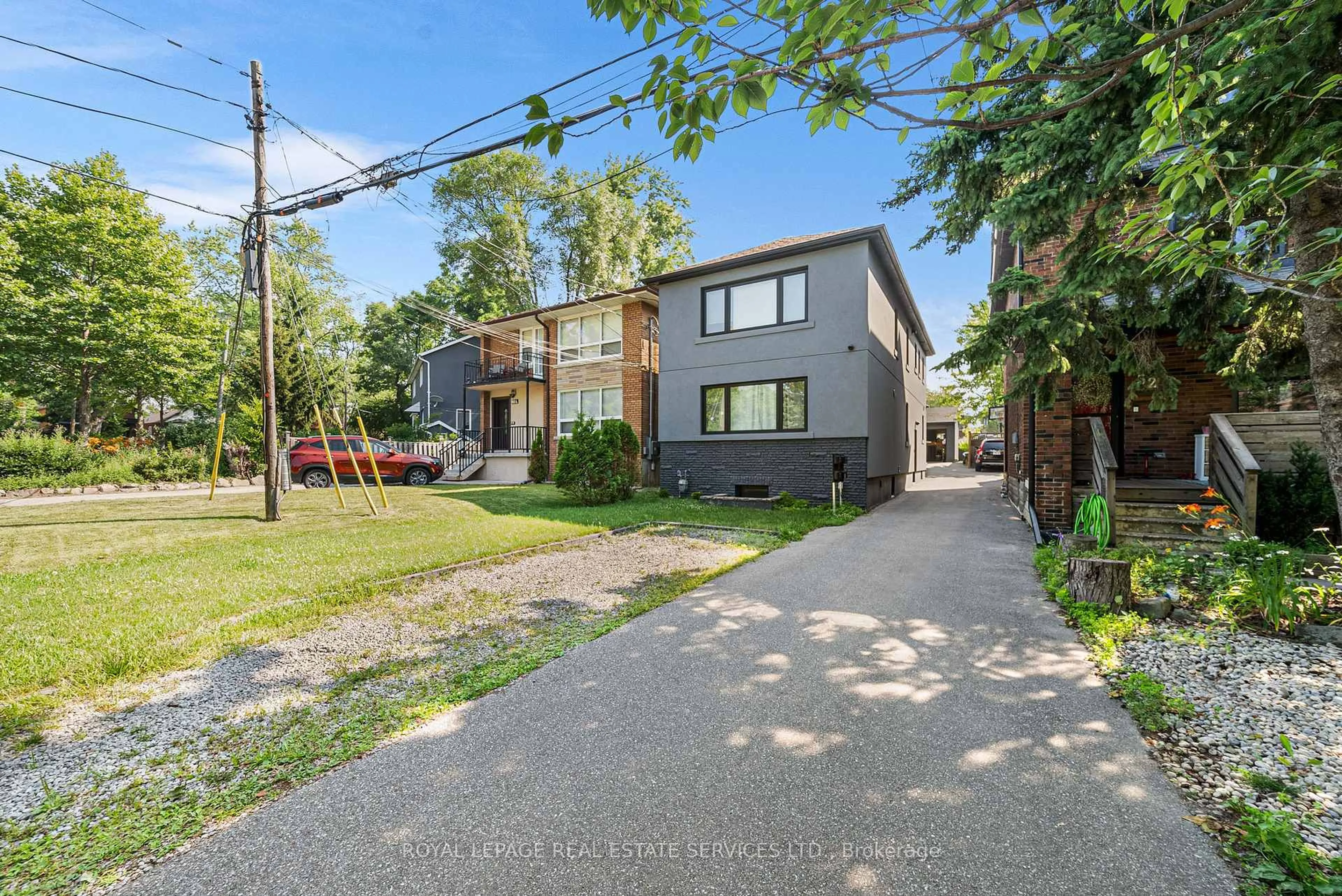 A pic from outside/outdoor area/front of a property/back of a property/a pic from drone, street for 50 Arcadian Circ, Toronto Ontario M8W 2Y9