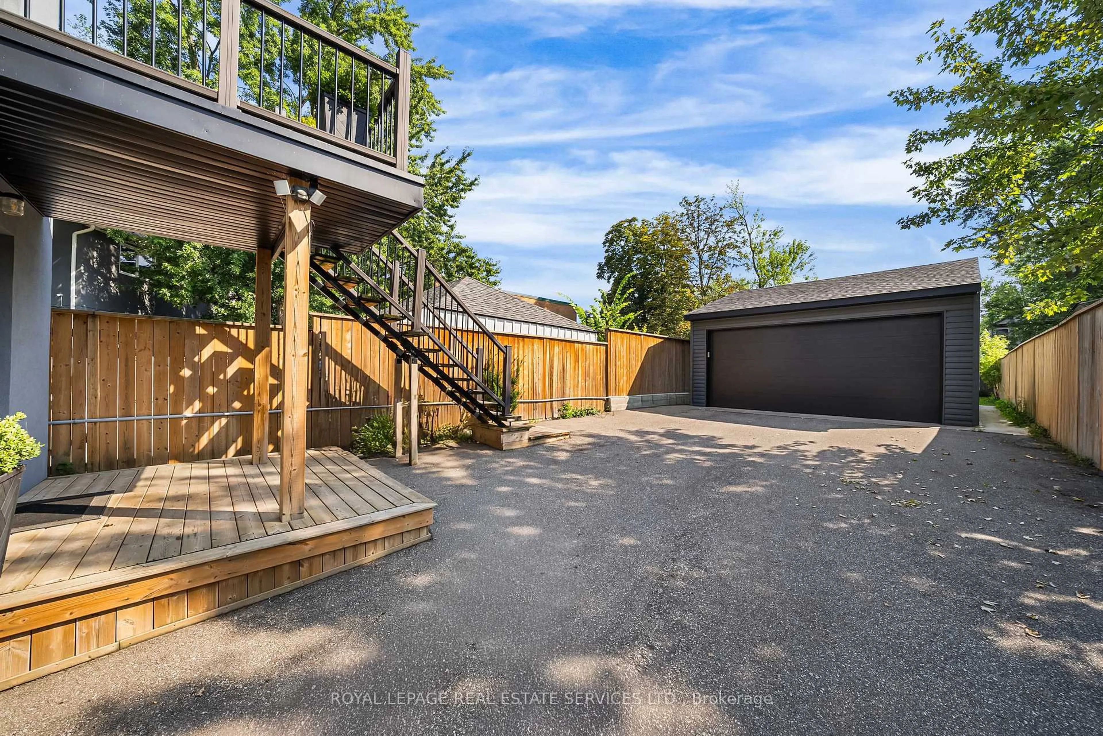 Patio, street for 50 Arcadian Circ, Toronto Ontario M8W 2Y9