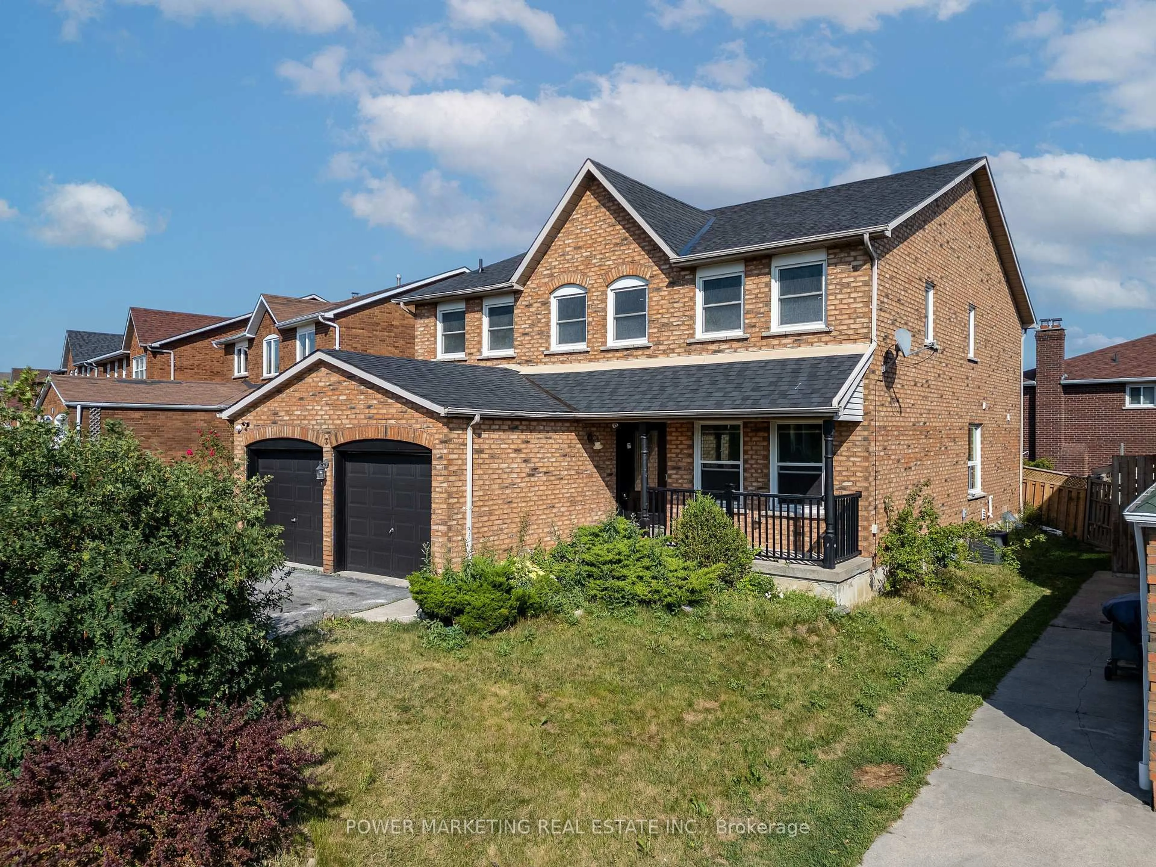 Home with brick exterior material, street for 3 Newbury Cres, Brampton Ontario L6S 5L7