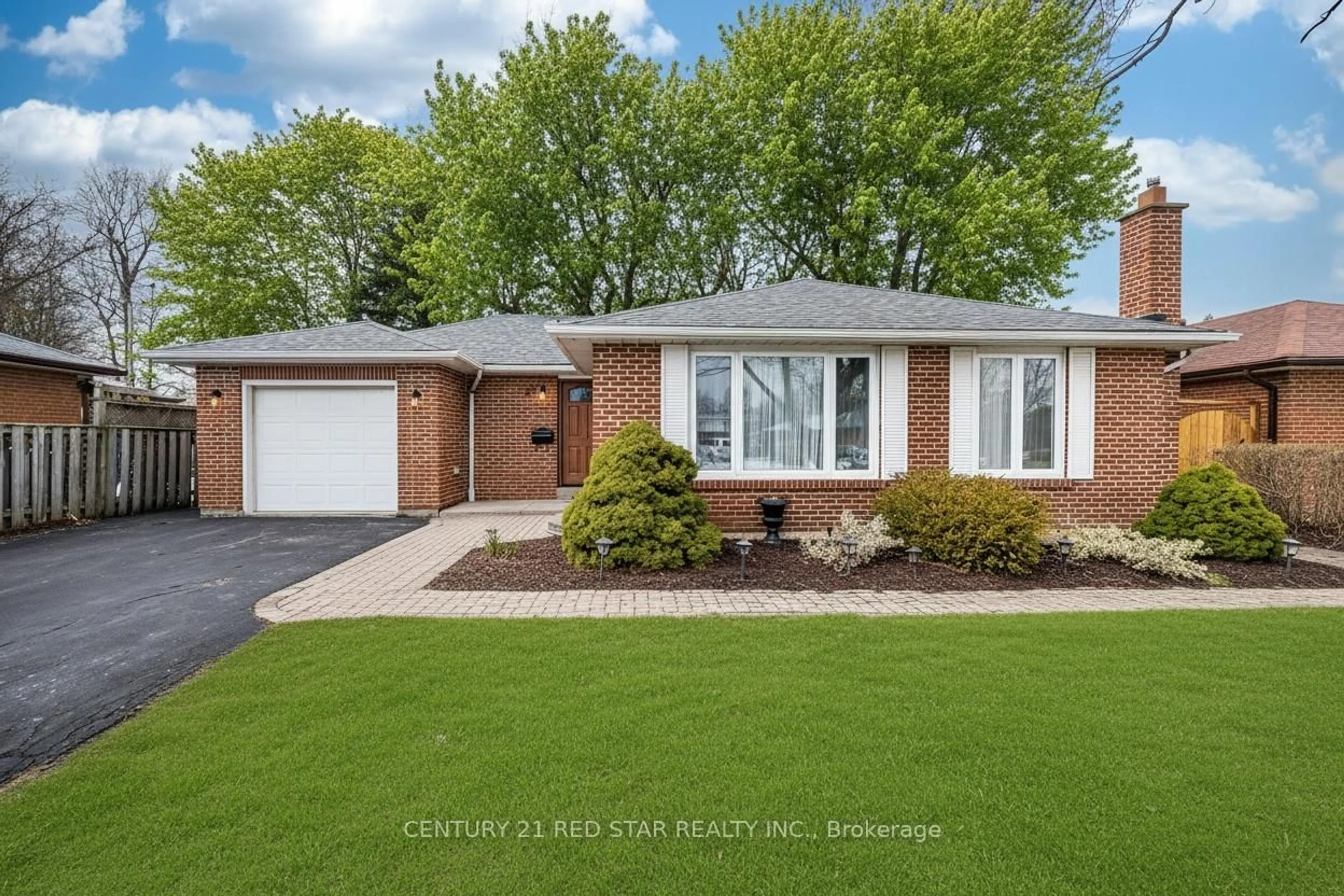 Home with brick exterior material, street for 25 Devonshire Dr, Brampton Ontario L6T 3G5