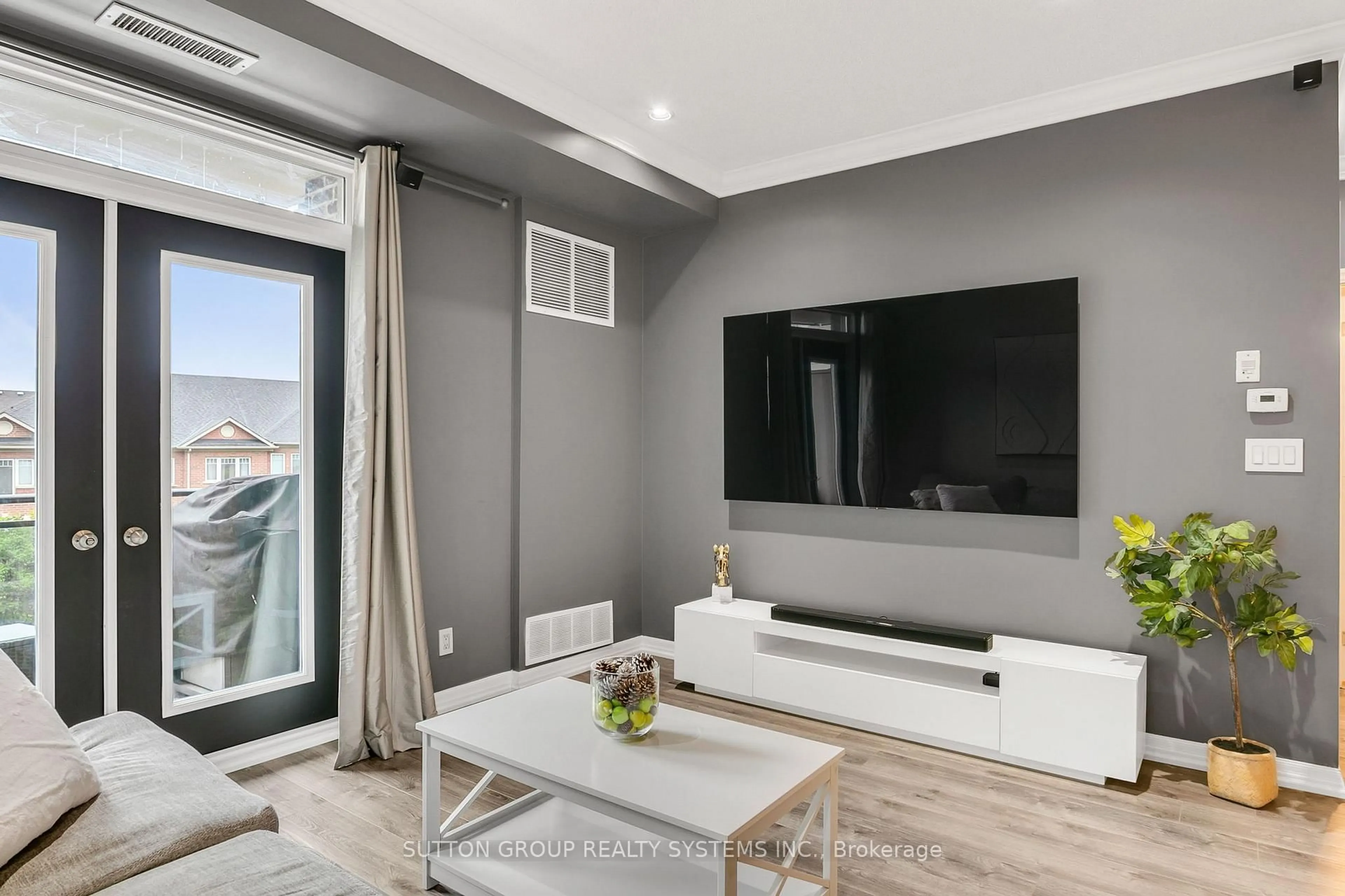 Home theater for 245 Dalesford Rd #303, Toronto Ontario M8Y 4H7