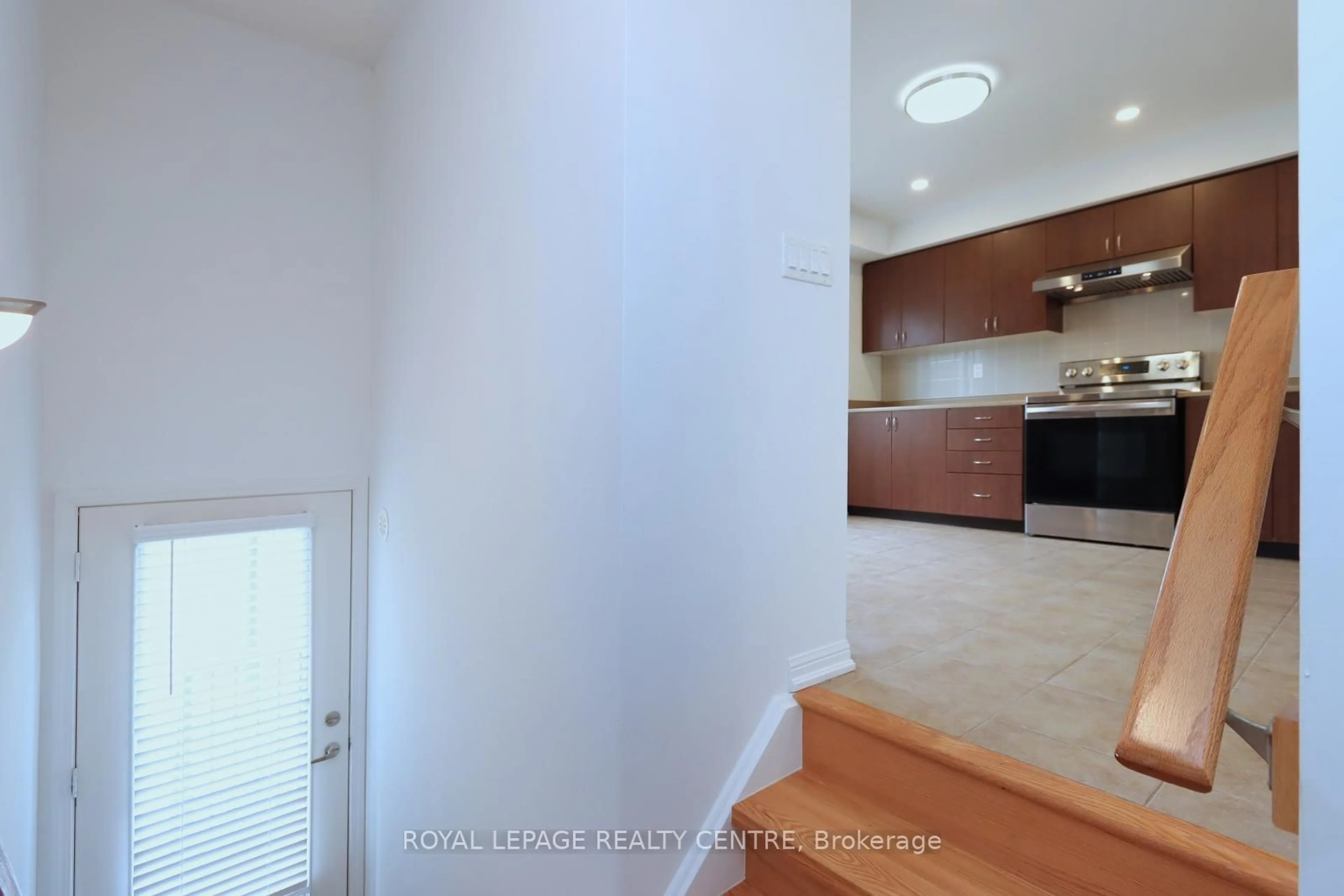 Unknown for 3135 Boxford Cres #4, Mississauga Ontario L5M 0X1