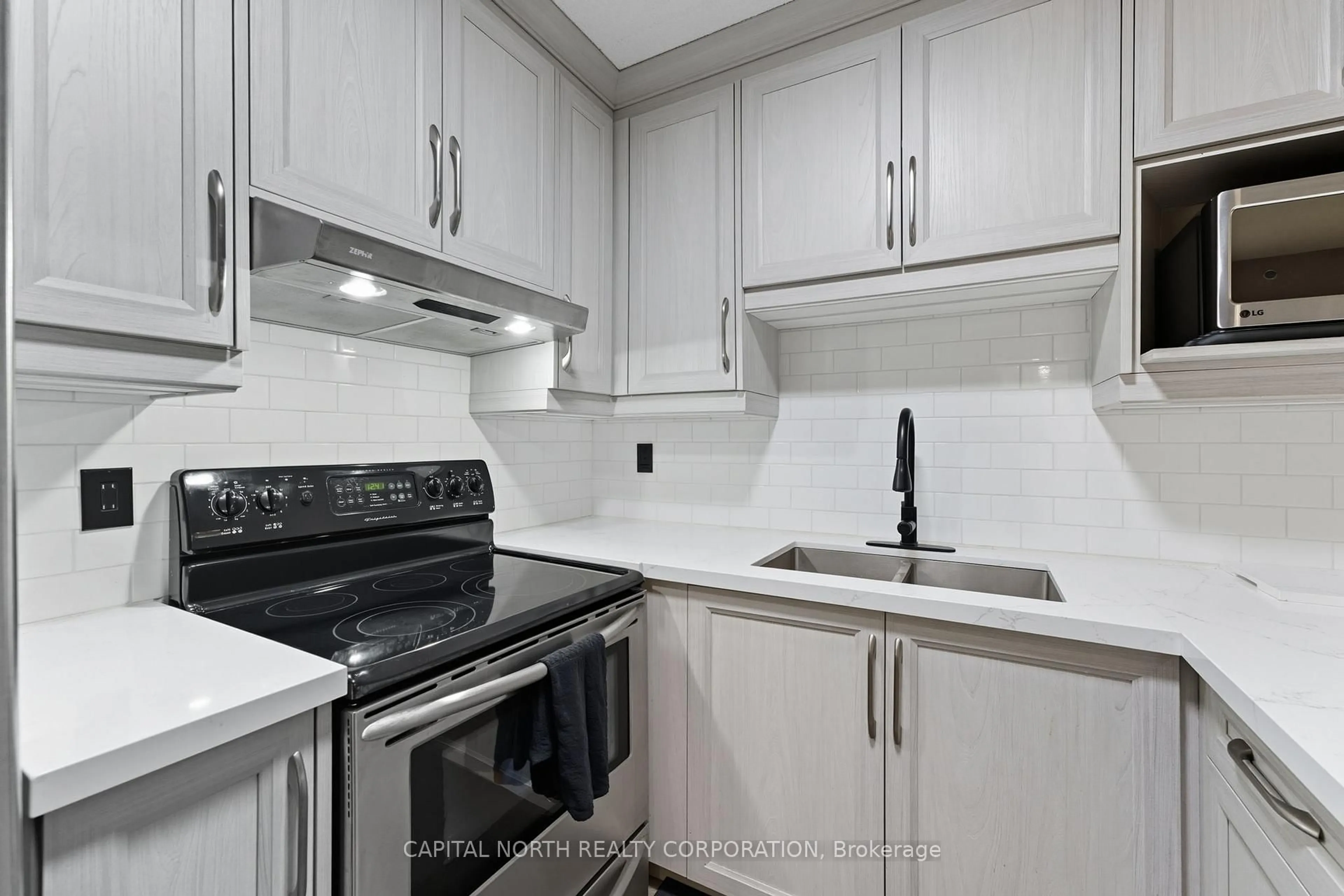 Standard kitchen, ceramic/tile floor for 4013 Kilmer Dr #203, Burlington Ontario L7M 4M3