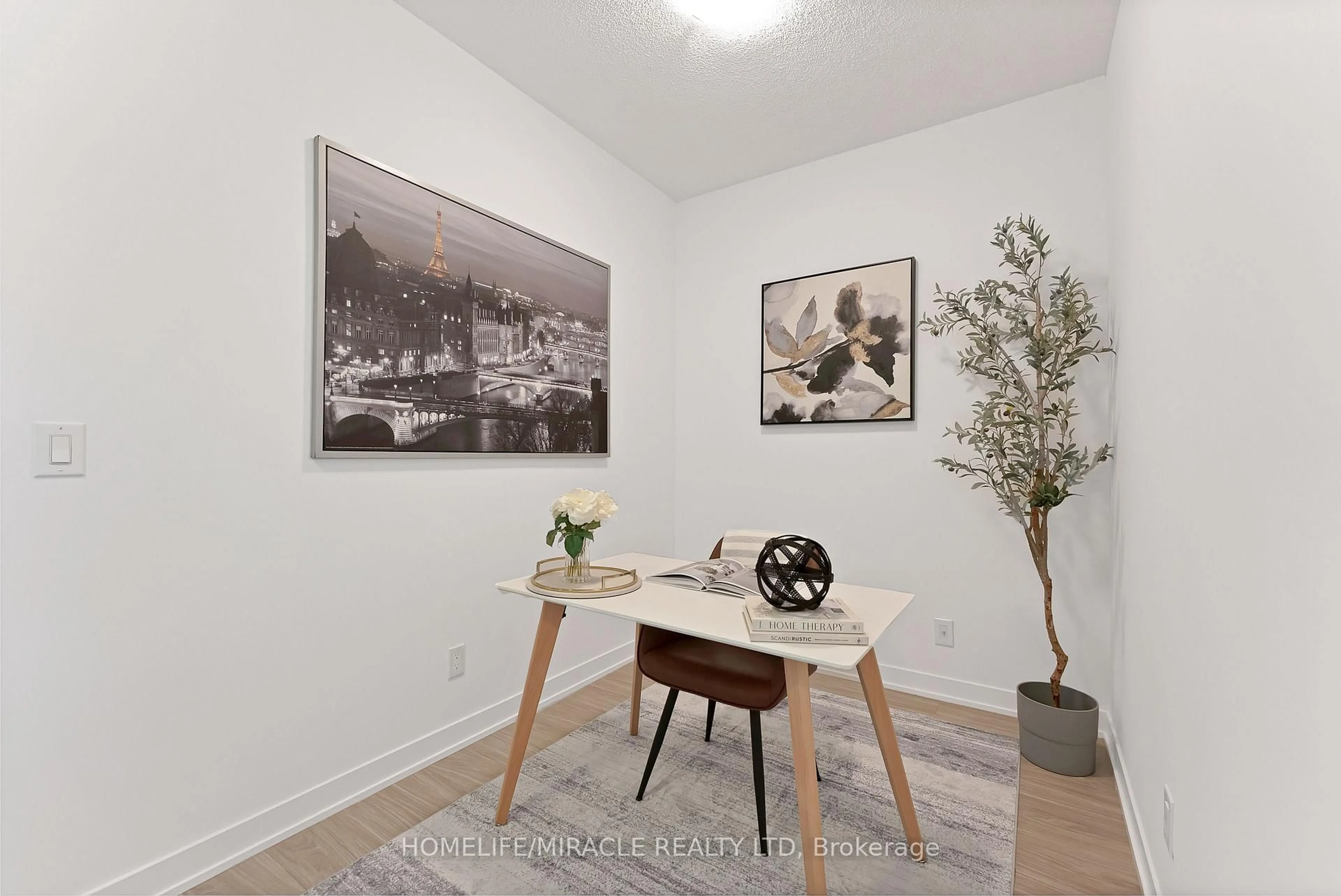 A pic of a room for 1830 Bloor St #1218, Toronto Ontario M6P 3K8