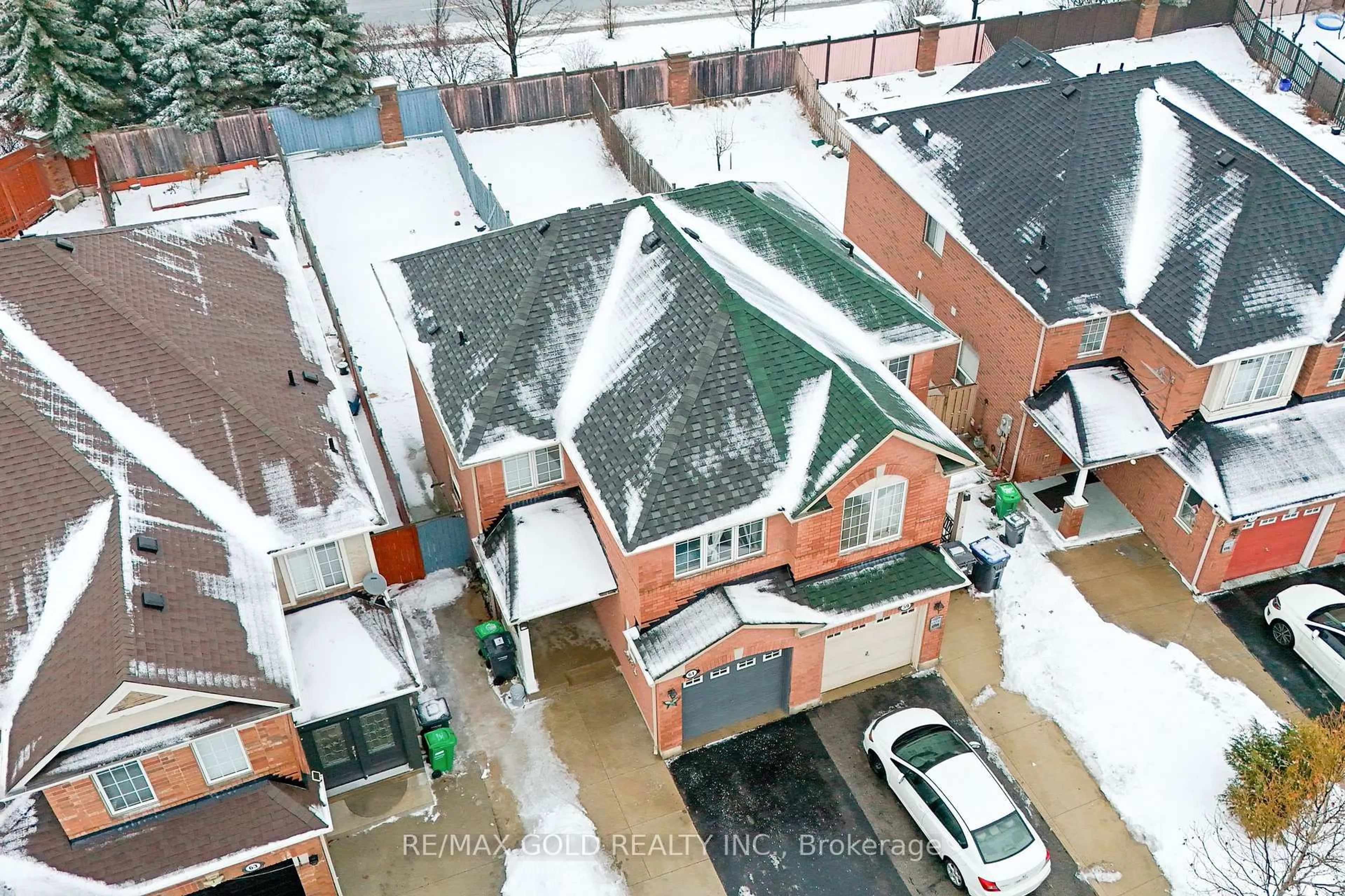 A pic from outside/outdoor area/front of a property/back of a property/a pic from drone, street for 61 Bottomwood St, Brampton Ontario L6S 0A4