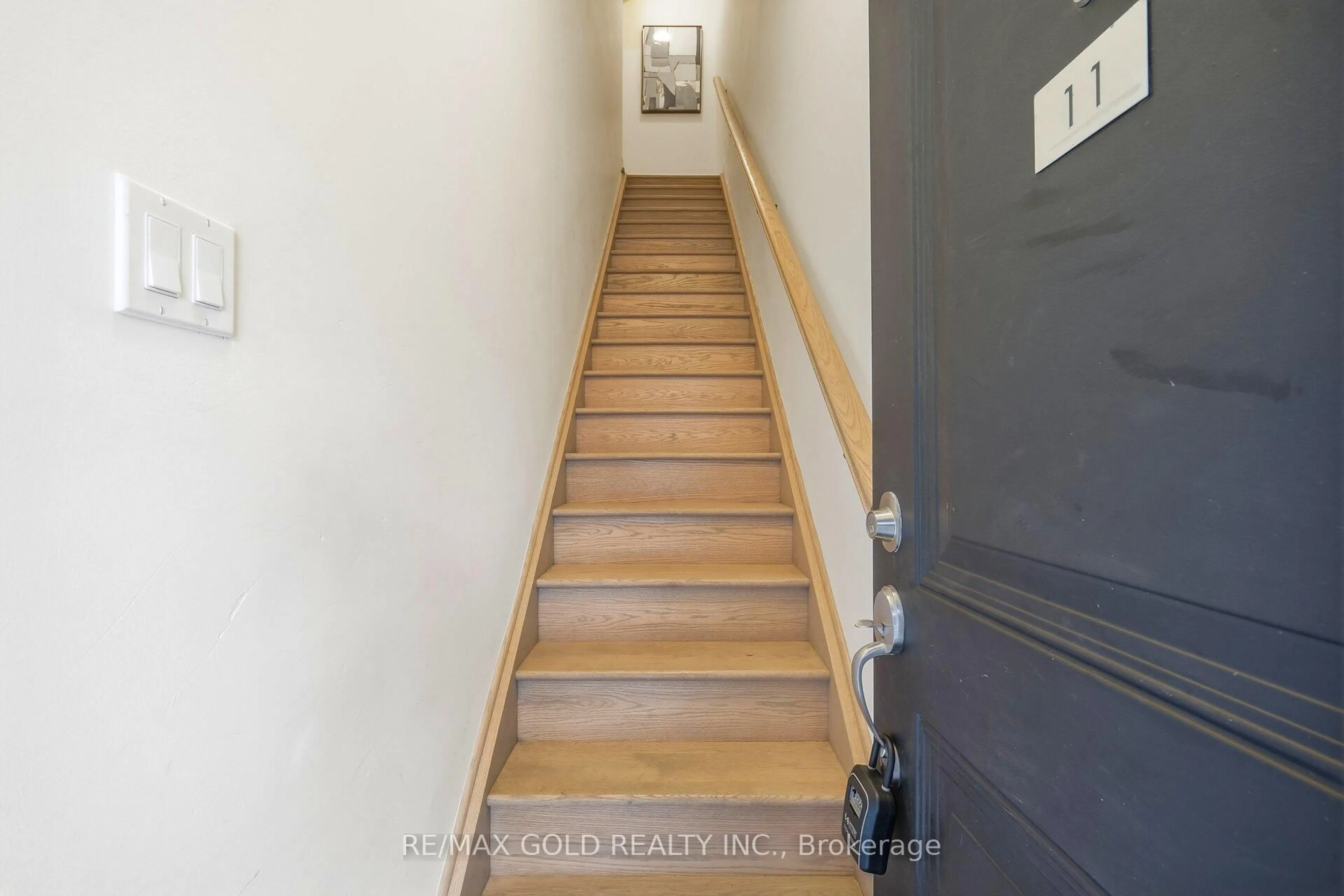 Stairs for 9480 The Gore Rd #11, Brampton Ontario L6P 4P9