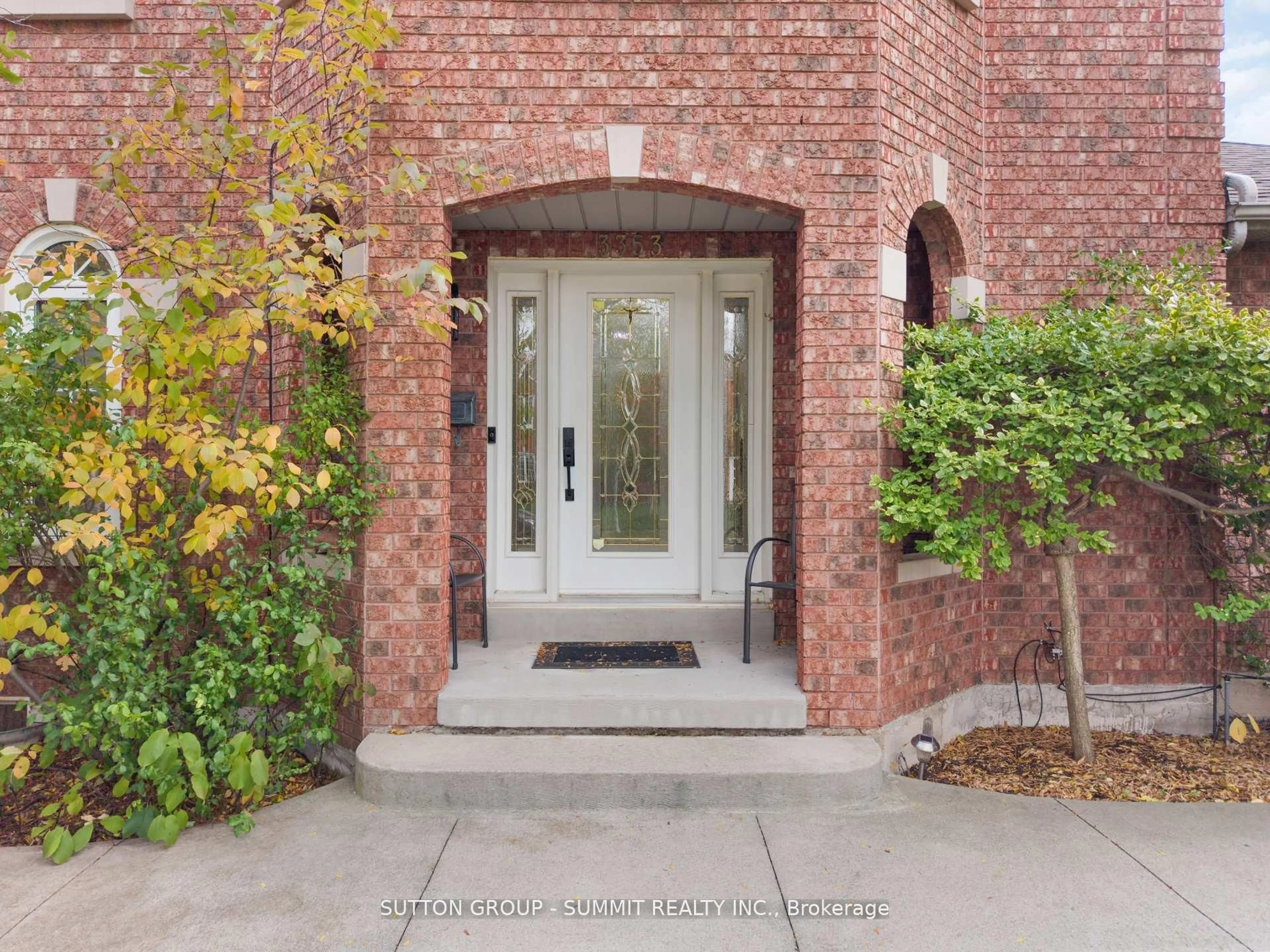 Unknown for 3353 Loyalist Dr, Mississauga Ontario L5L 5T9