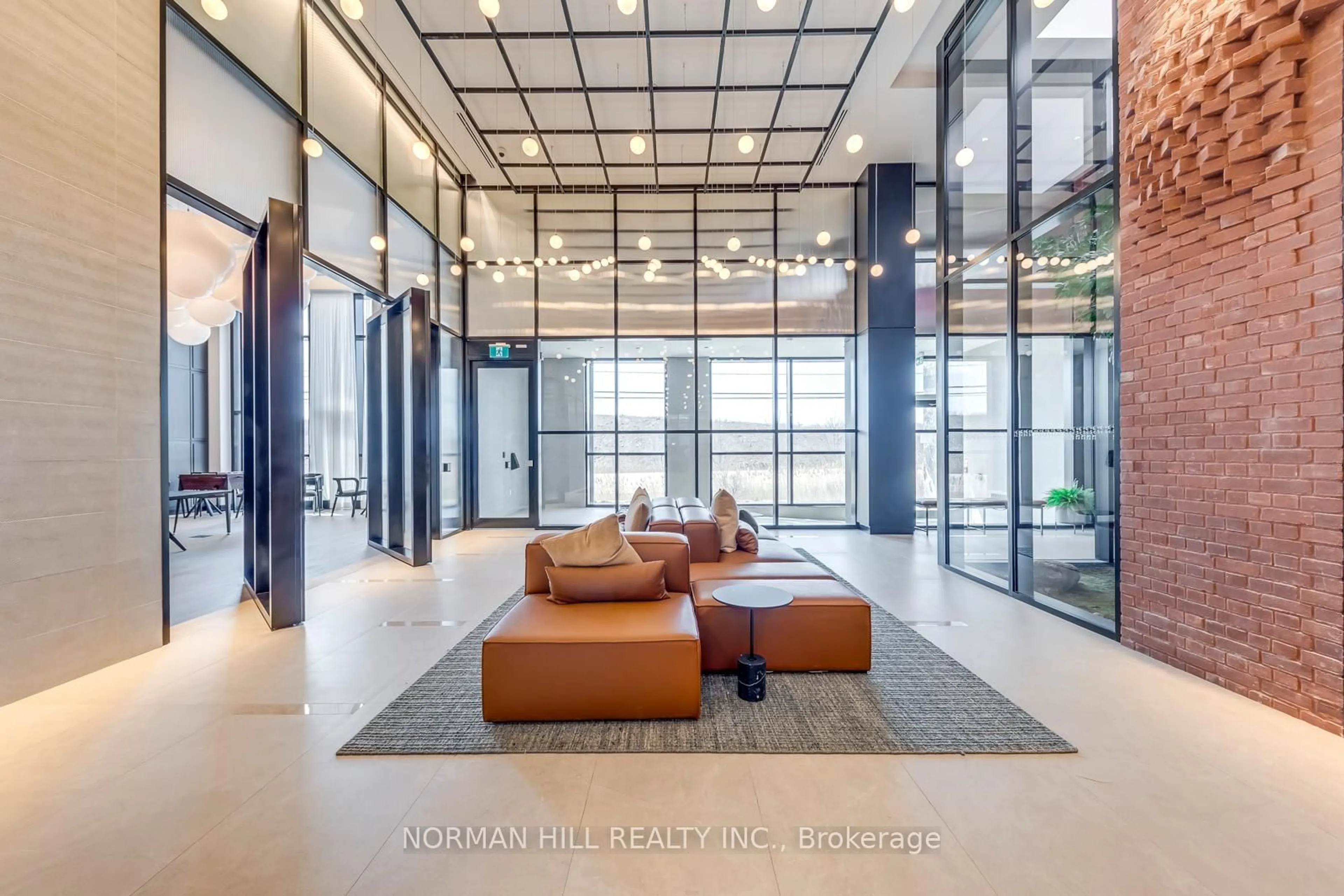 Indoor foyer for 3200 William Coltson Ave #913, Oakville Ontario L6H 7W6