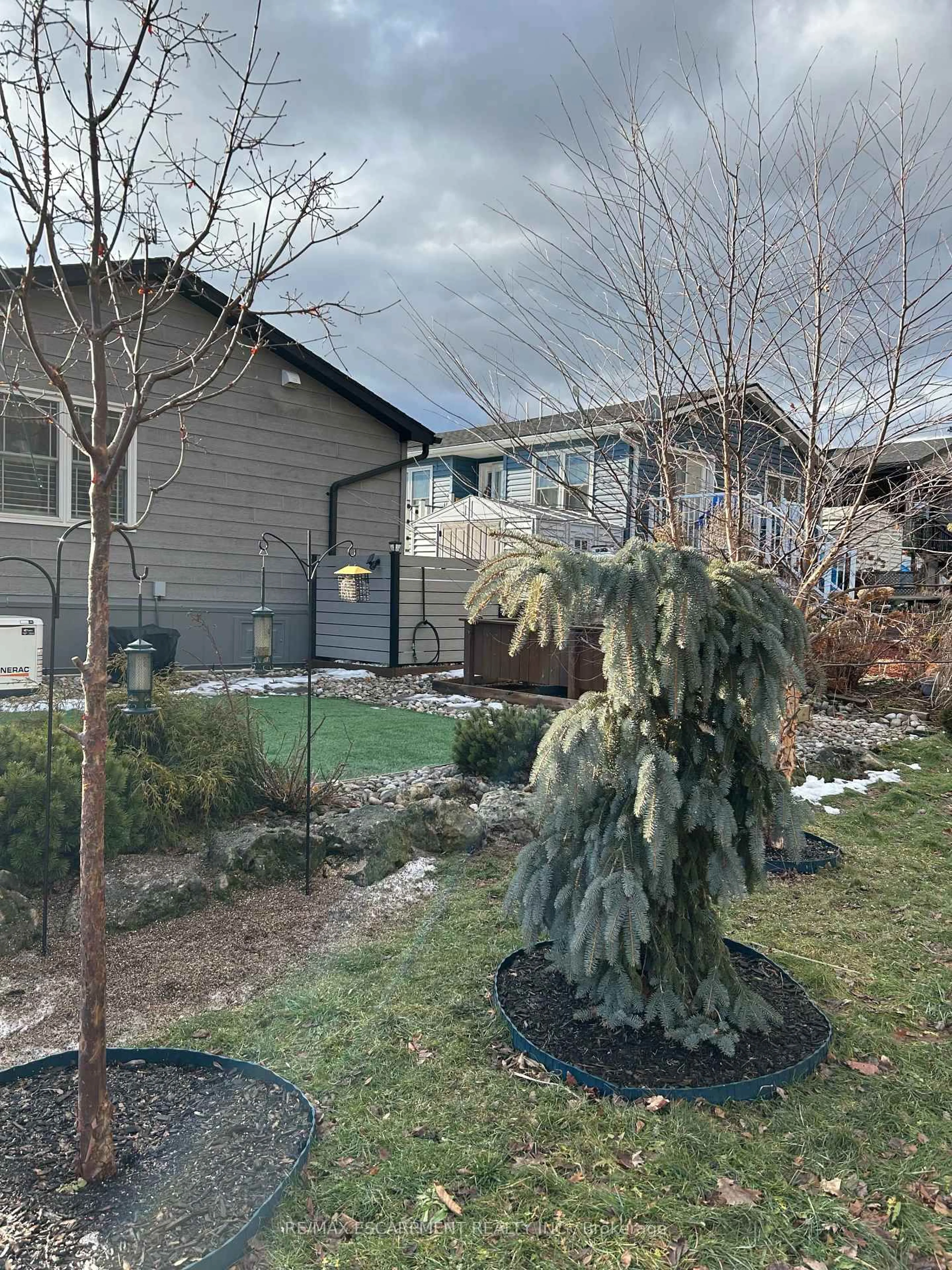 Home with vinyl exterior material, street for 4449 Milburough Line #2 Cedar Street, Burlington Ontario L7P 0C5