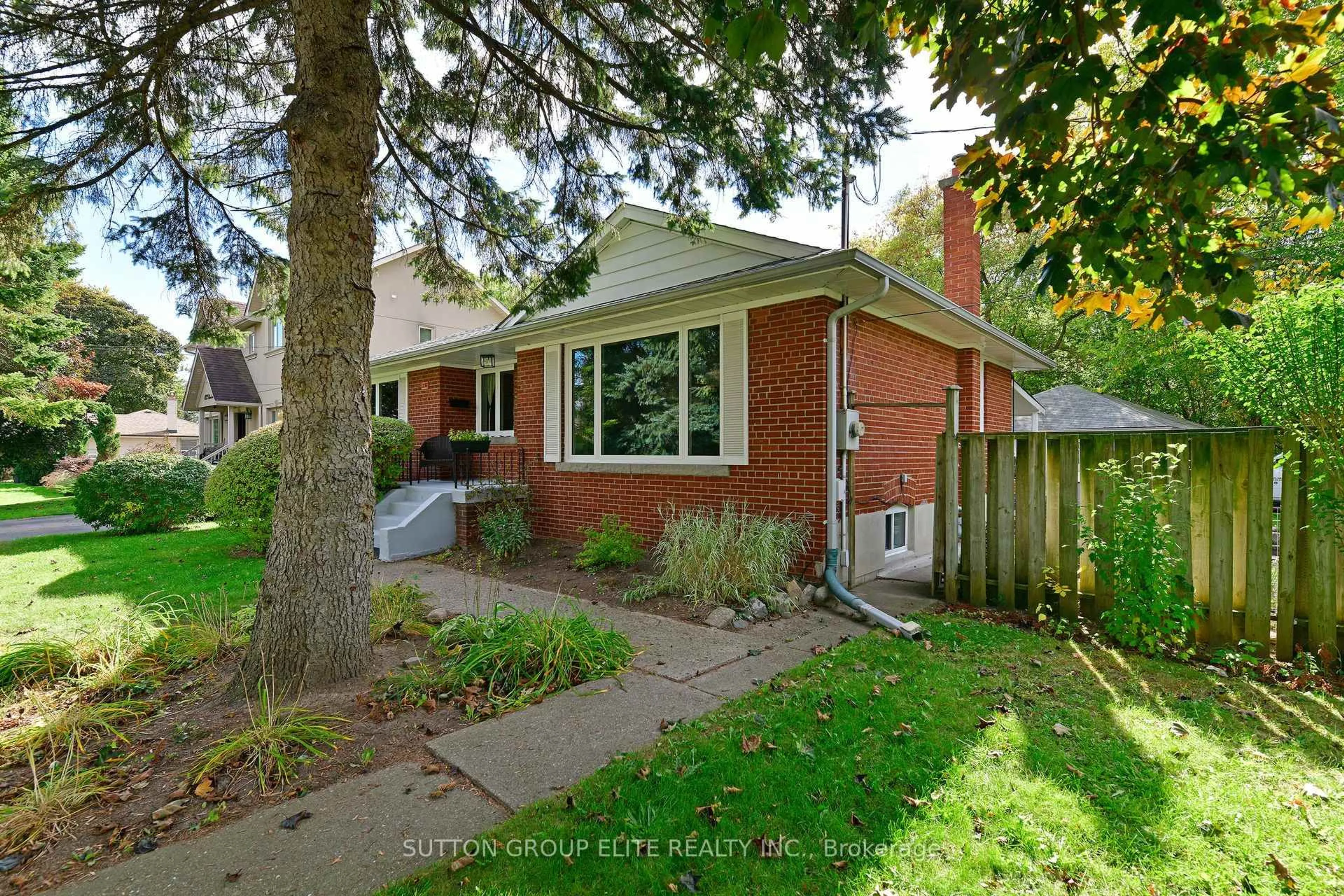 Home with brick exterior material, street for 1238 Claredale Rd, Mississauga Ontario L5G 1T9