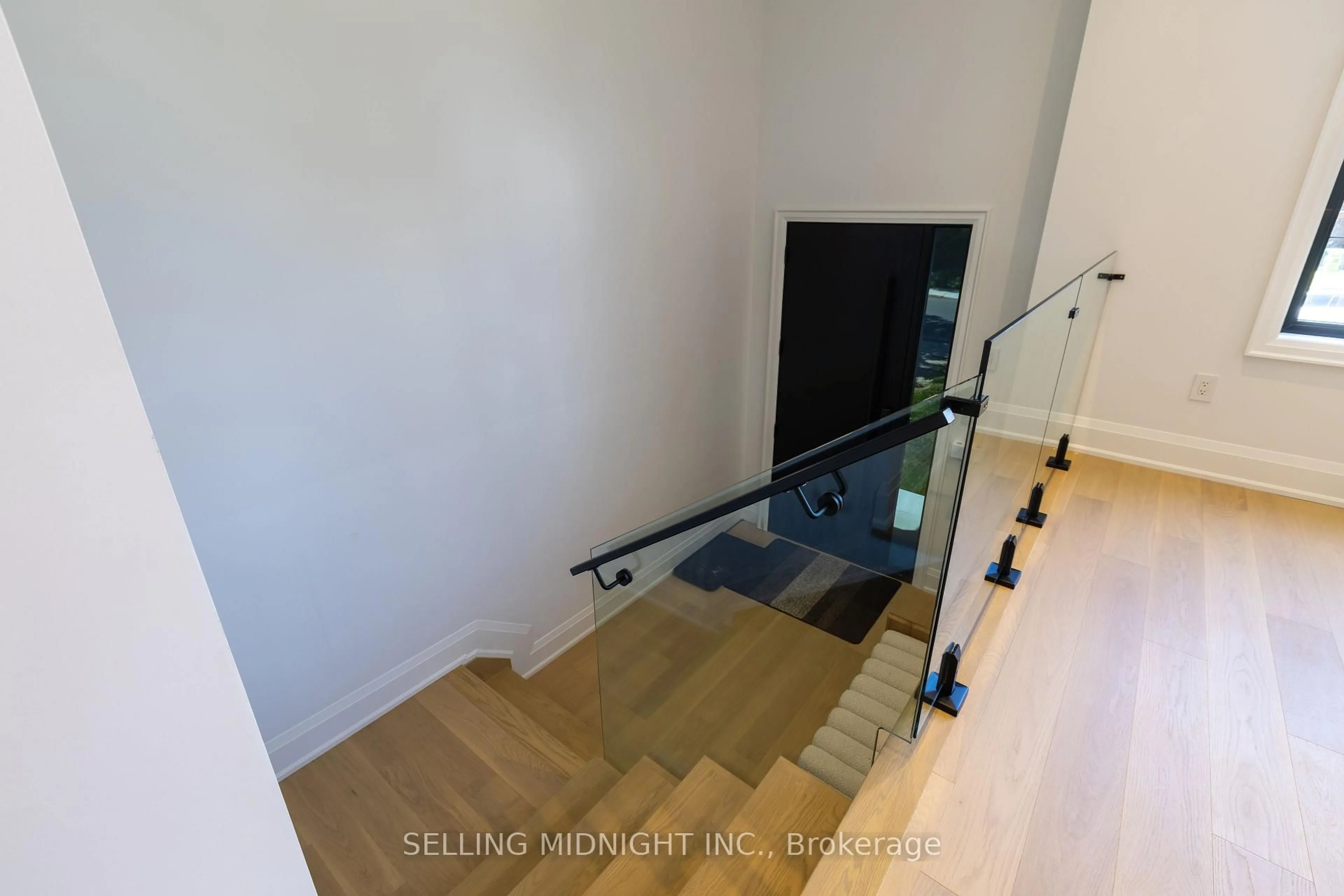 Stairs for 21 Murrie St, Toronto Ontario M8V 1X6