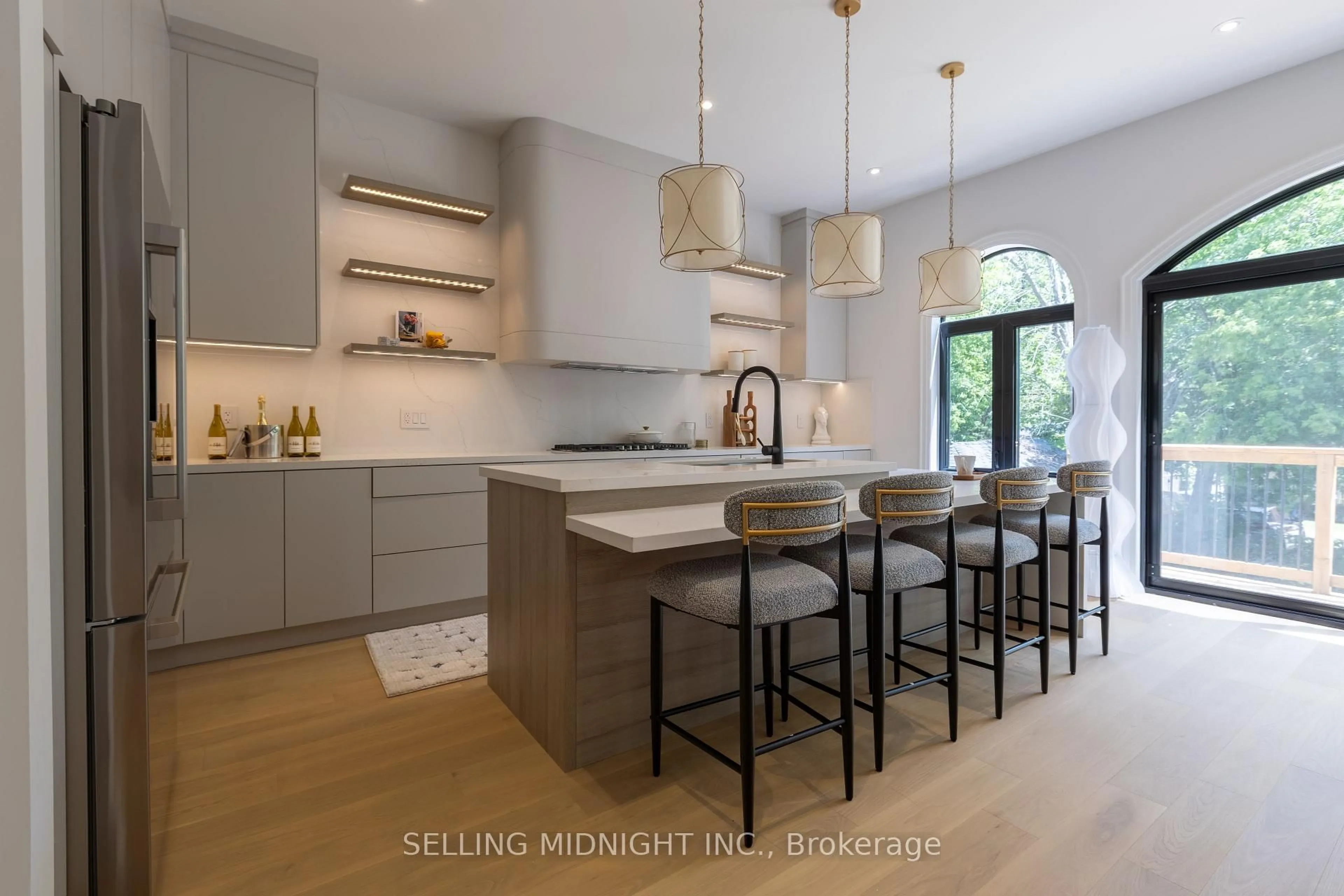 Open concept kitchen, unknown for 21 Murrie St, Toronto Ontario M8V 1X6