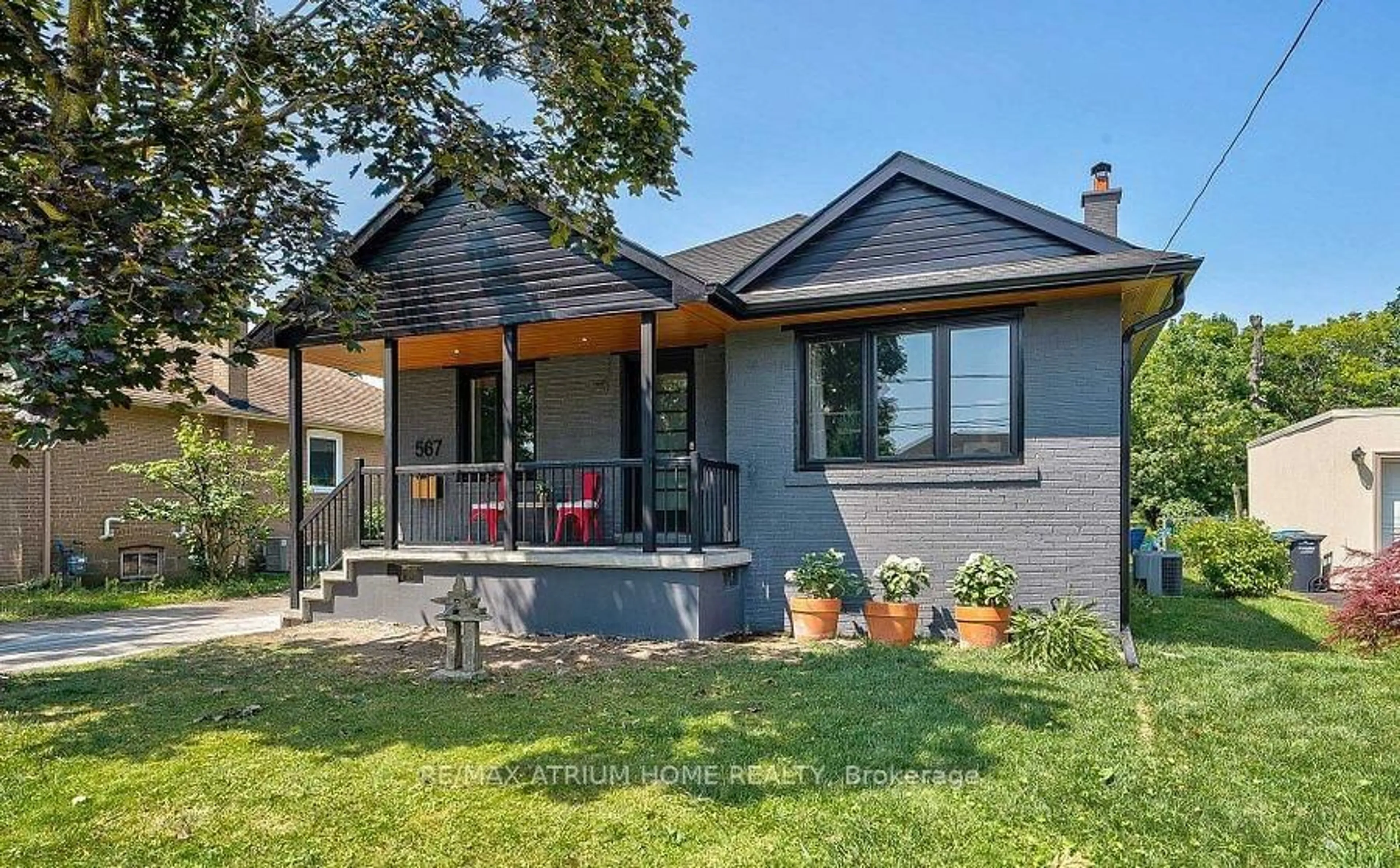 Home with brick exterior material, street for 567 Atwater Ave, Mississauga Ontario L5G 2A7