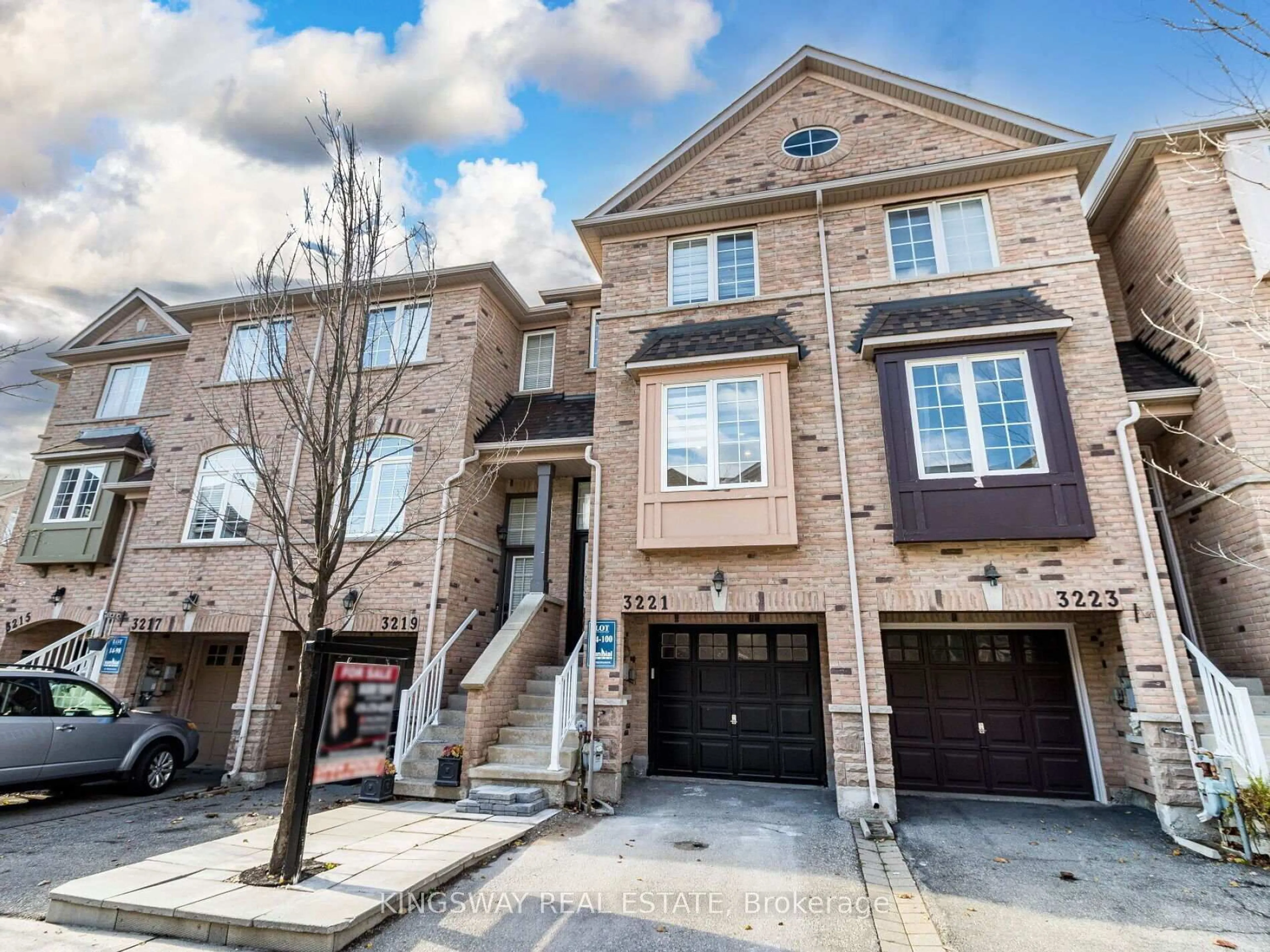 Home with brick exterior material, street for 3221 Redpath Circ, Mississauga Ontario L5N 8R3