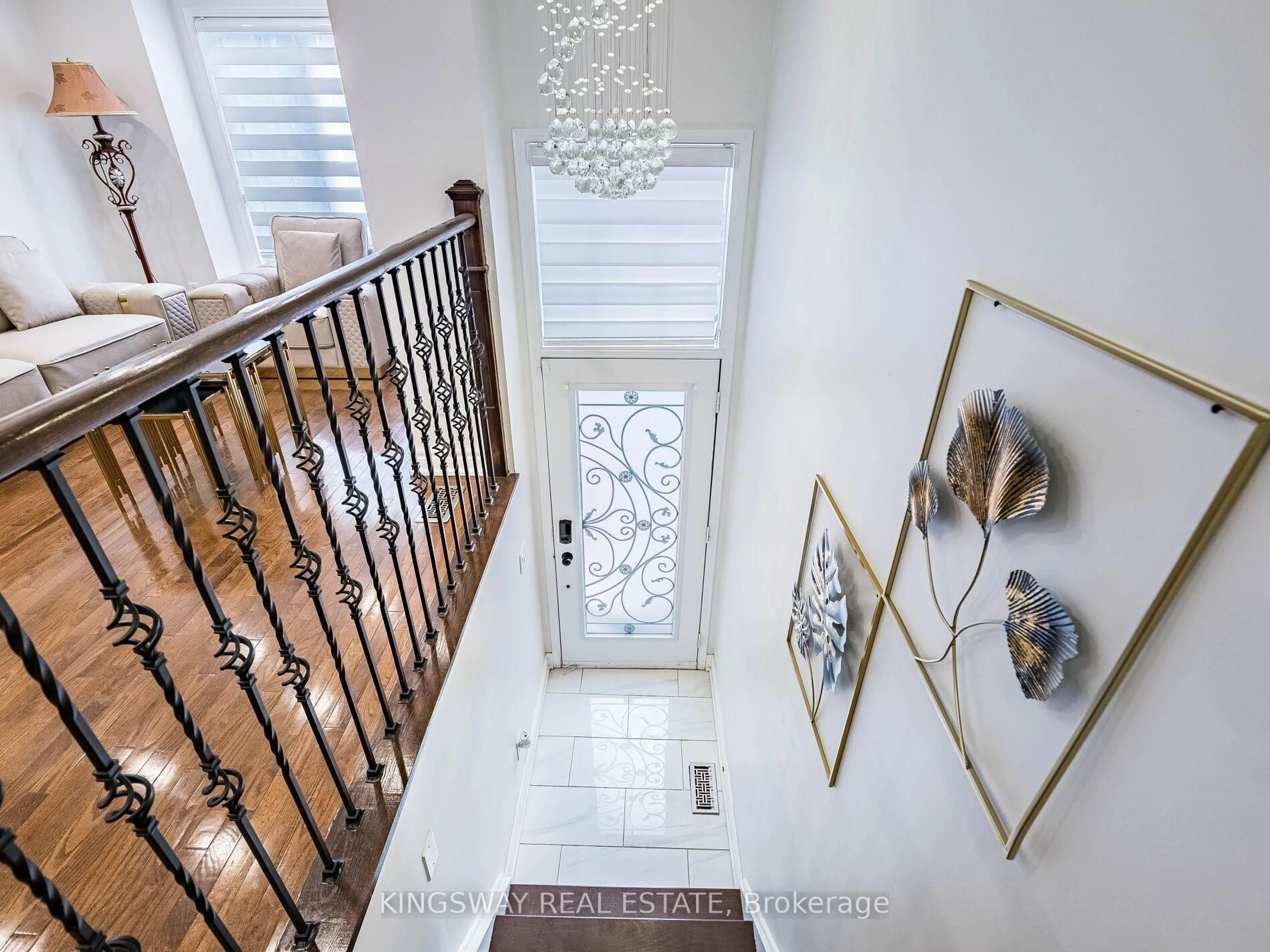 Unknown for 3221 Redpath Circ, Mississauga Ontario L5N 8R3