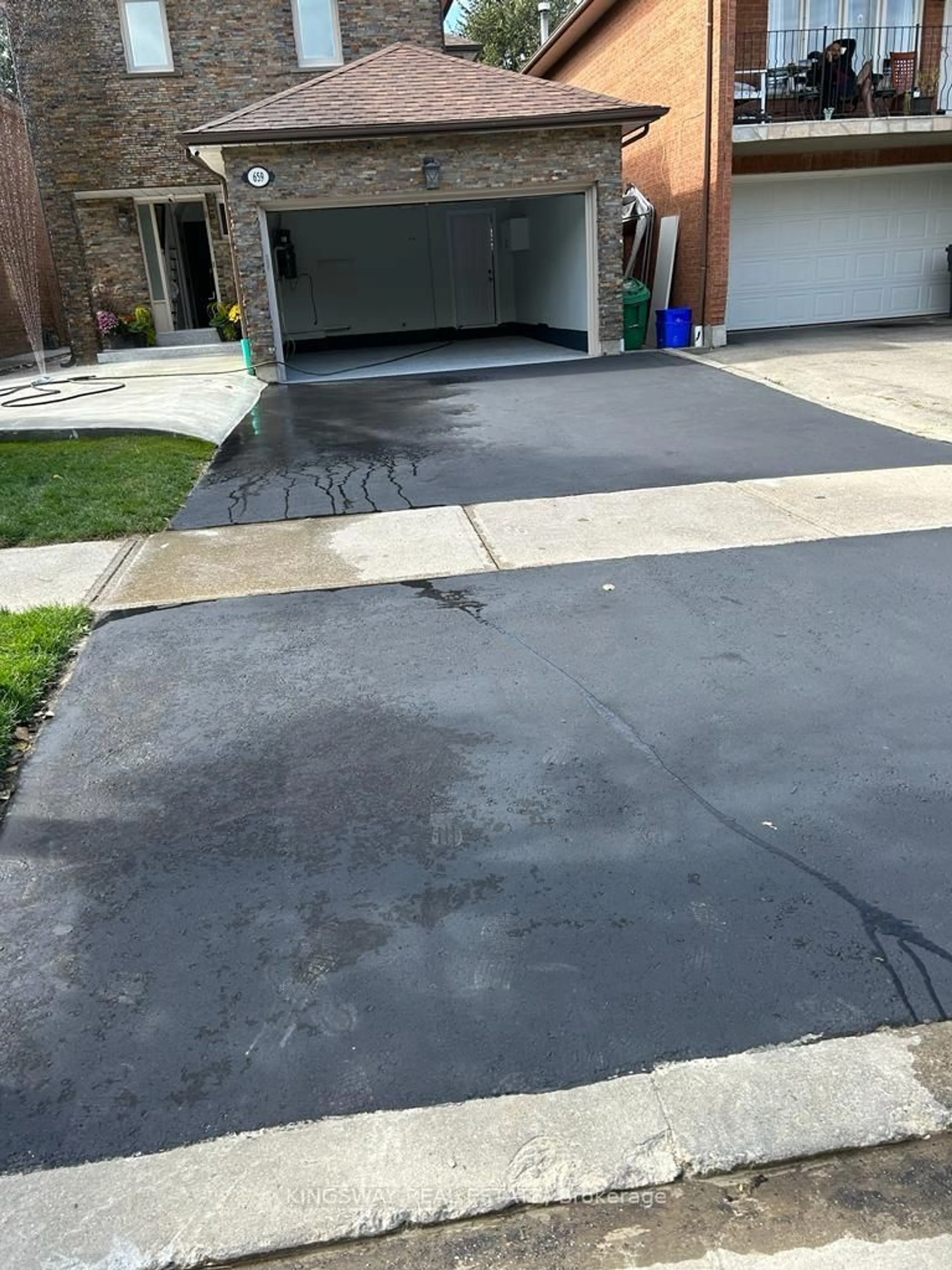 Unknown for 659 Roselaire Tr, Mississauga Ontario L5R 3C4