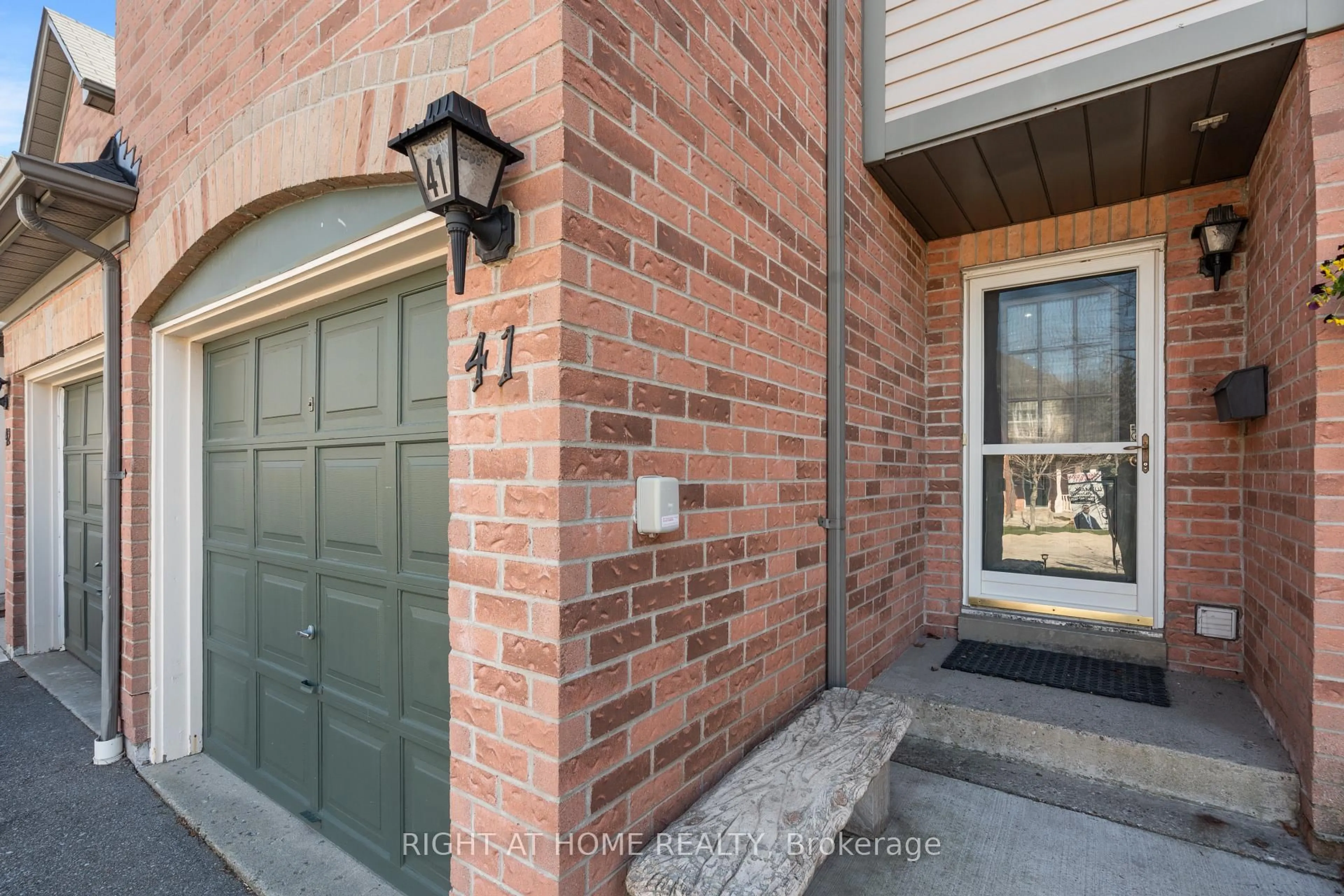 Home with brick exterior material, street for 2088 Leanne Blvd #41, Mississauga Ontario L5K 2S7