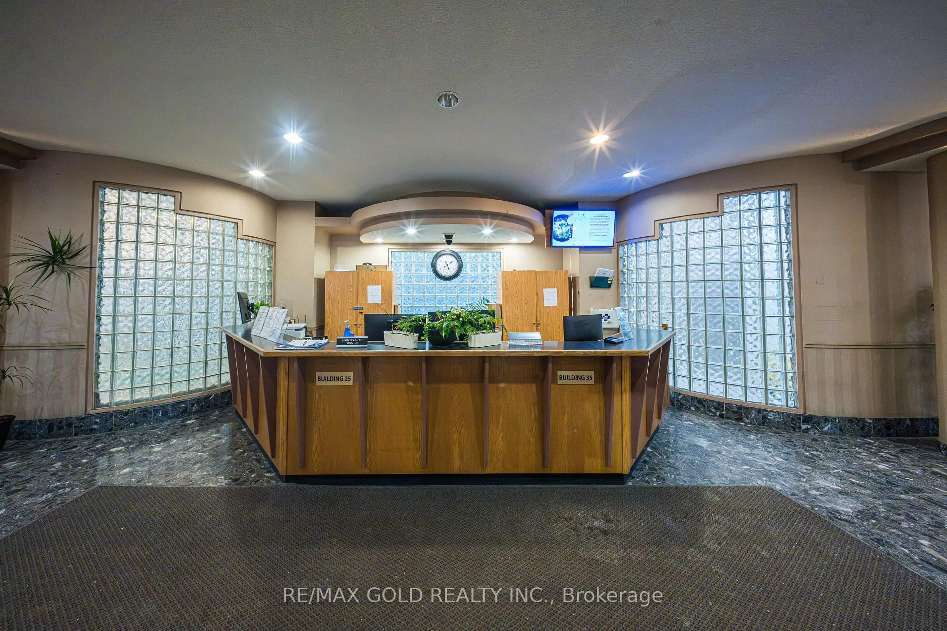 Lobby for 35 Trailwood Dr #1112, Mississauga Ontario L4Z 3L6