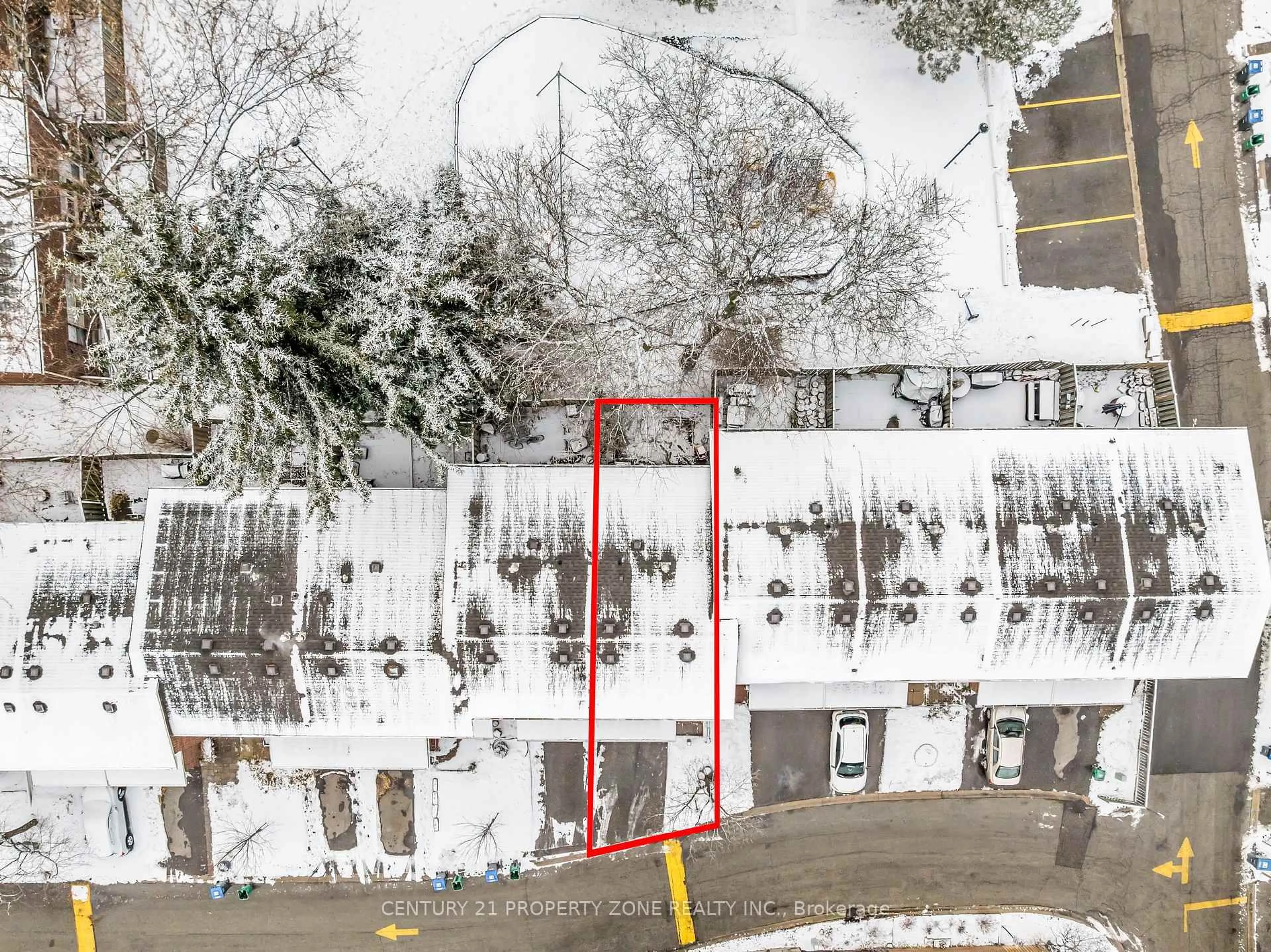 A pic from outside/outdoor area/front of a property/back of a property/a pic from drone, building for 56 Eden Park Dr #56, Brampton Ontario L6T 3A5