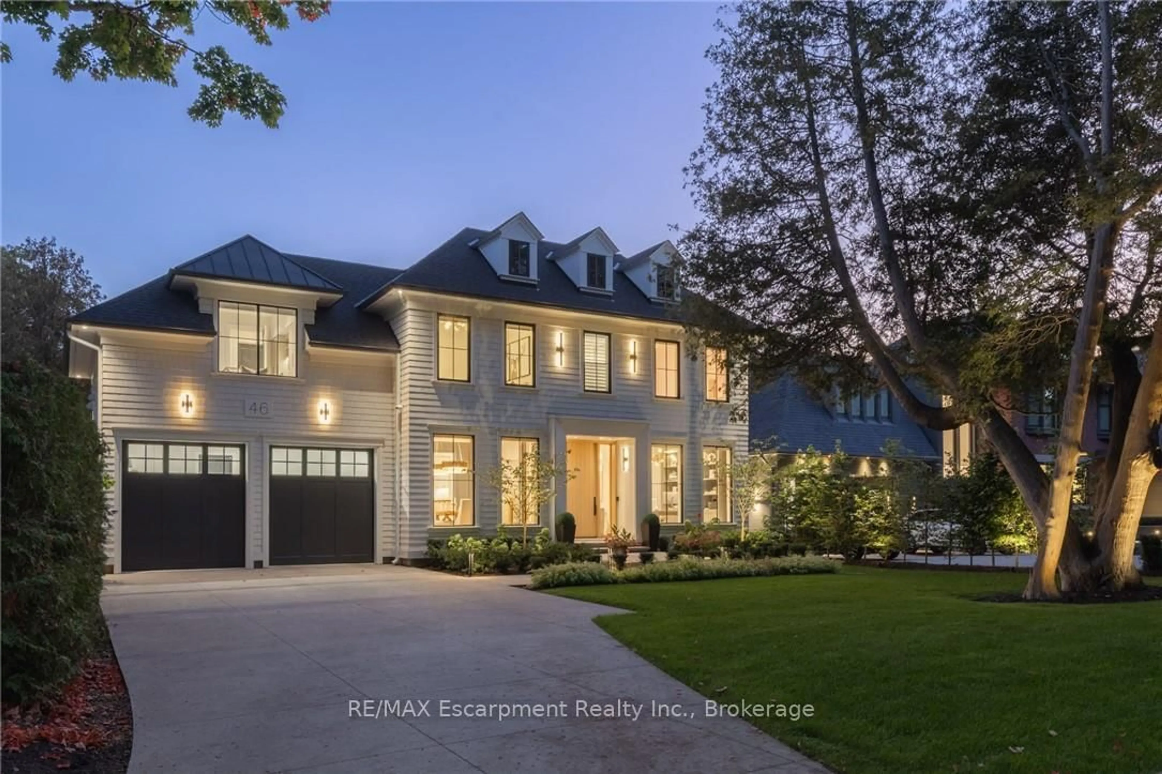 Home with brick exterior material, street for 46 Second St, Oakville Ontario L6J 3T2