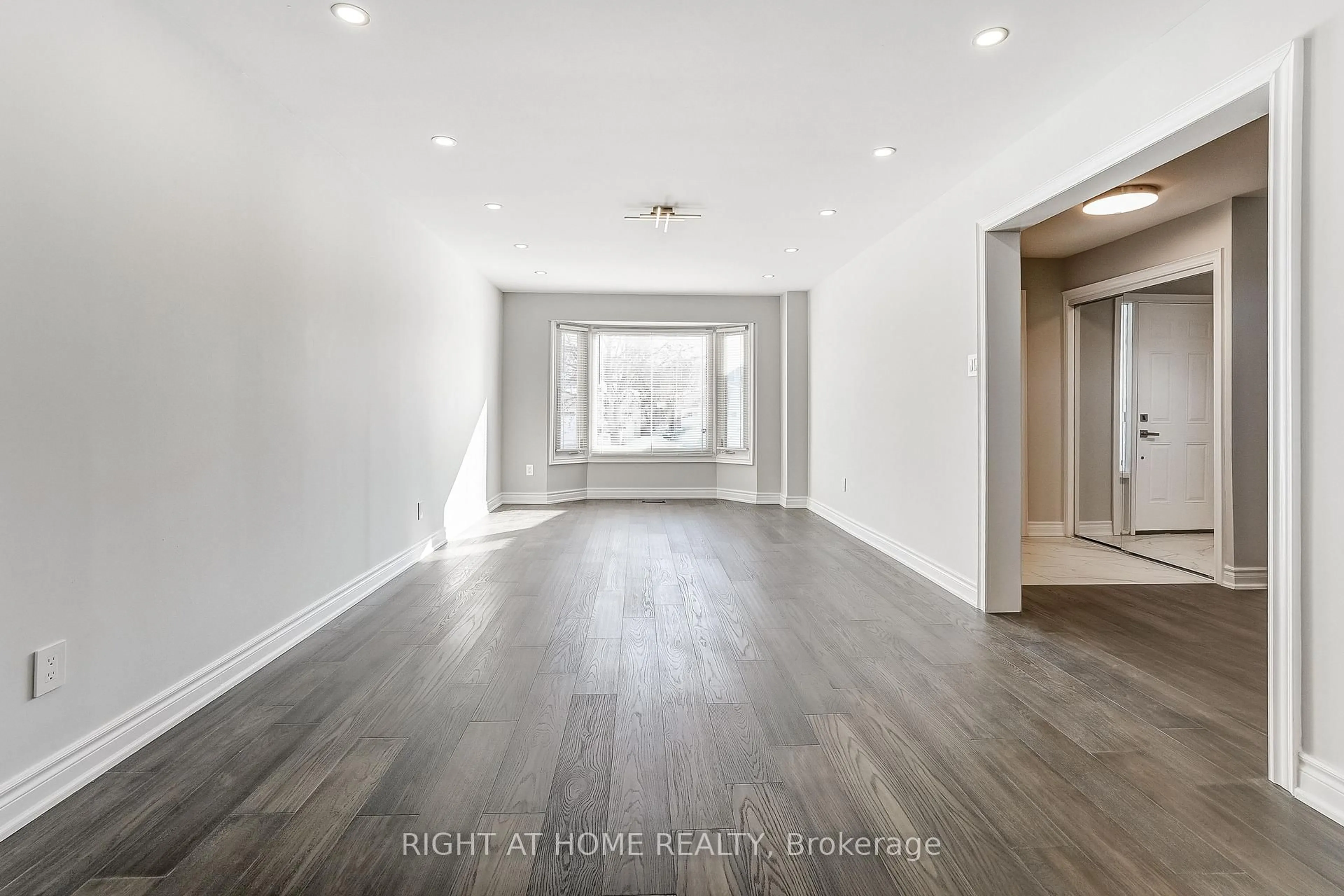 Unknown for 1527 Princelea Pl, Mississauga Ontario L5M 3N9