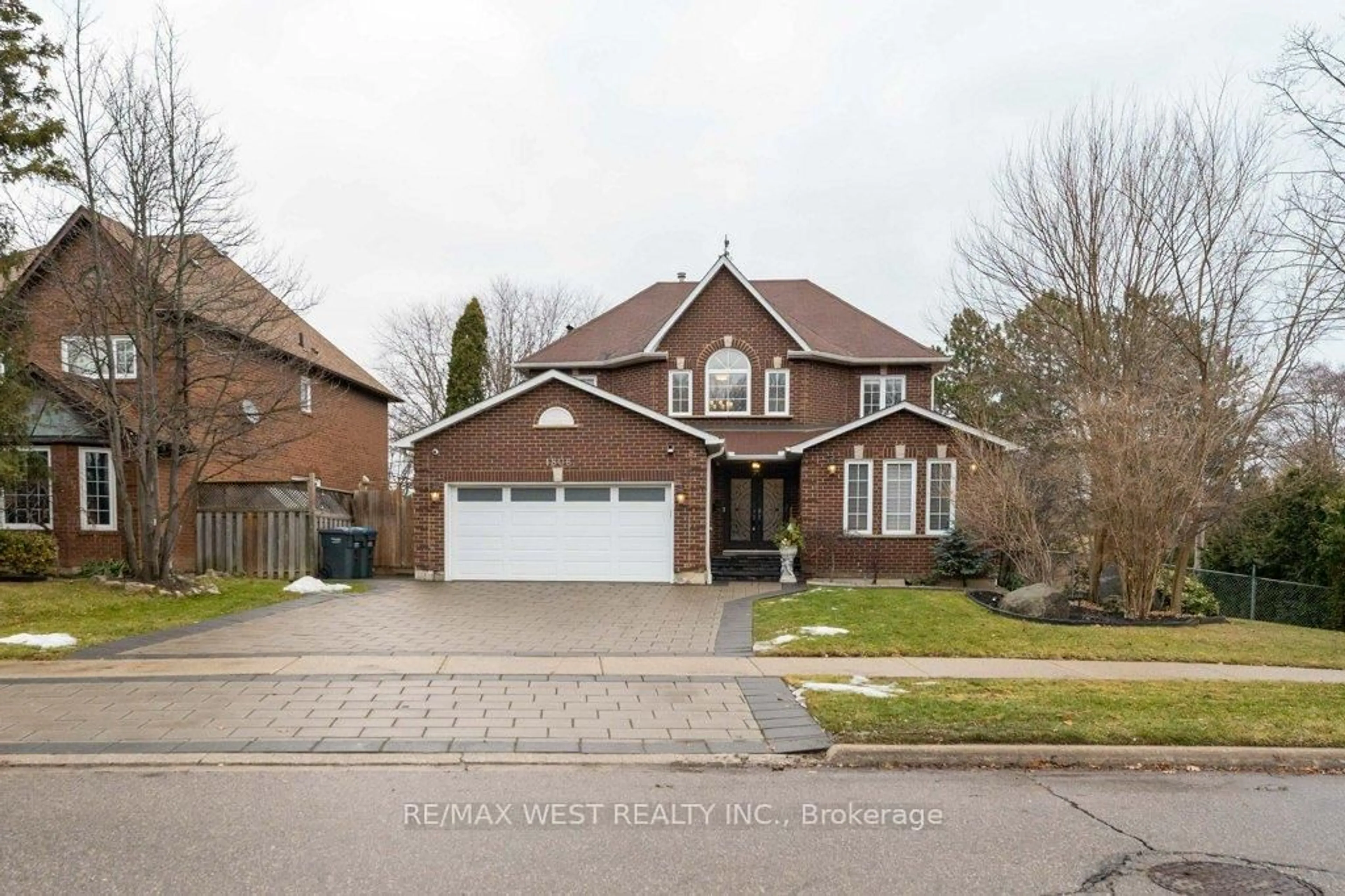 Home with brick exterior material, street for 1806 Sevenoaks Dr, Mississauga Ontario L5K 2N2