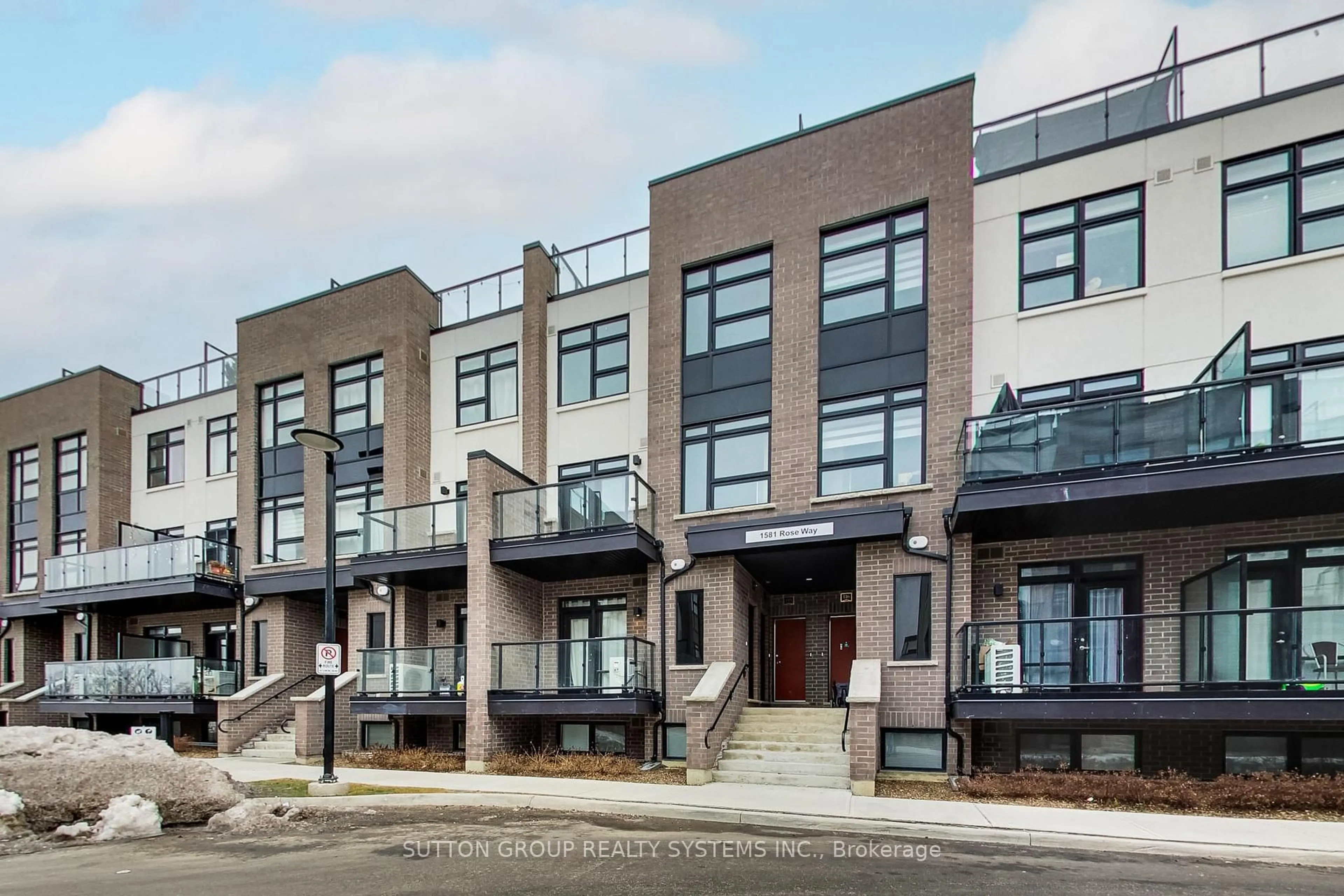 Unknown for 1581 Rose Way #114, Milton Ontario L9E 0J2