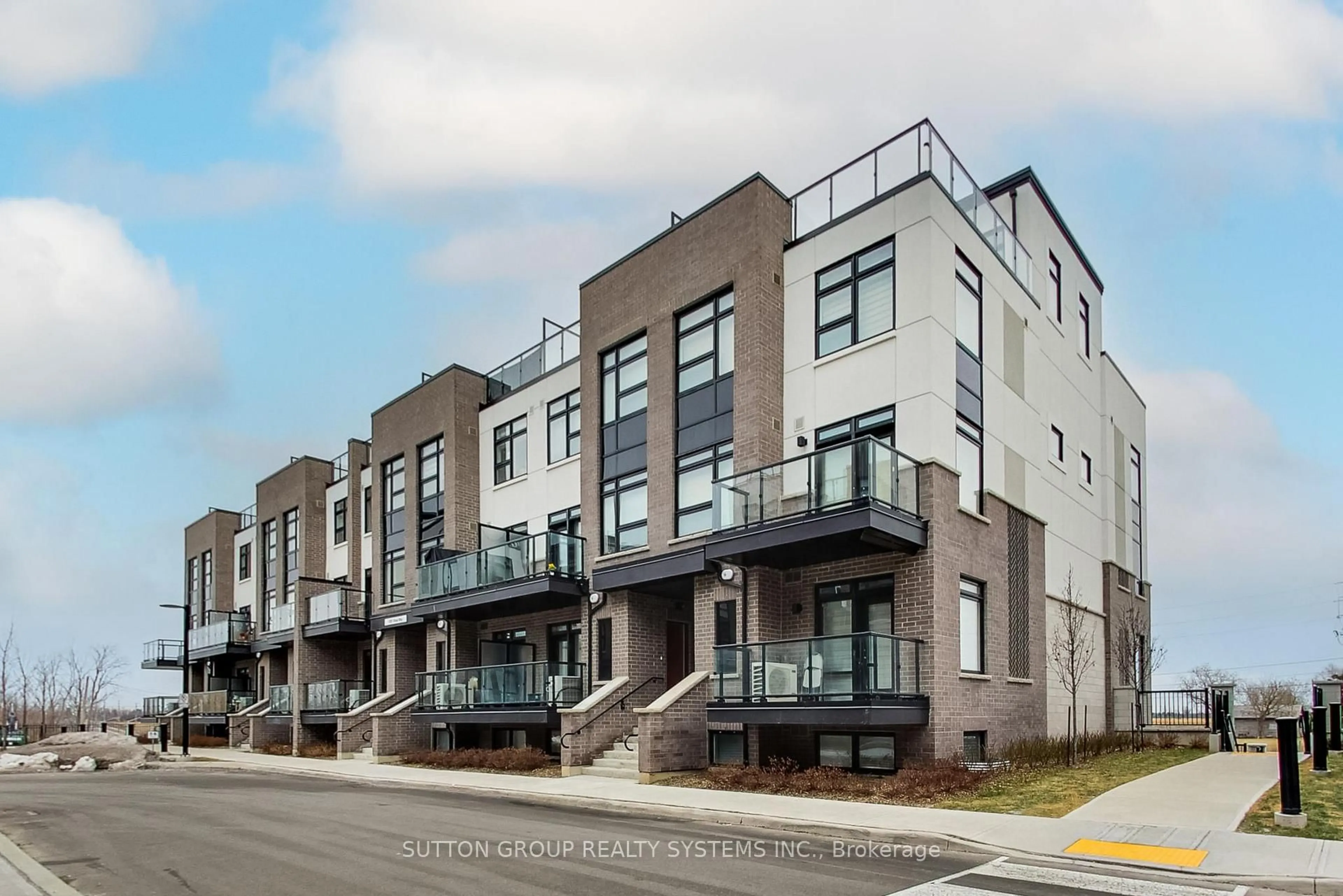 Unknown for 1581 Rose Way #114, Milton Ontario L9E 0J2