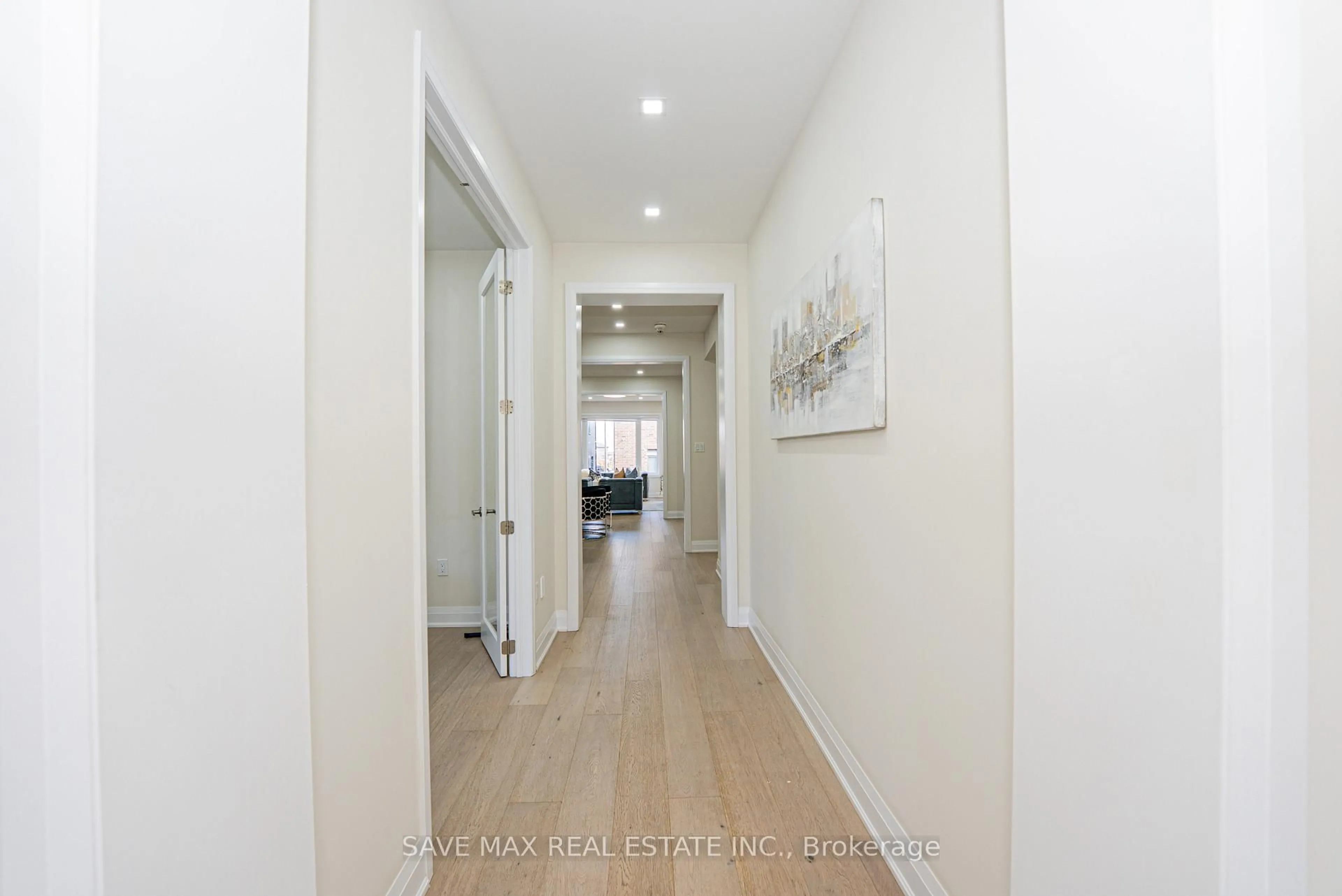 Indoor foyer for 53 Lipscott Dr, Caledon Ontario L7C 4K1