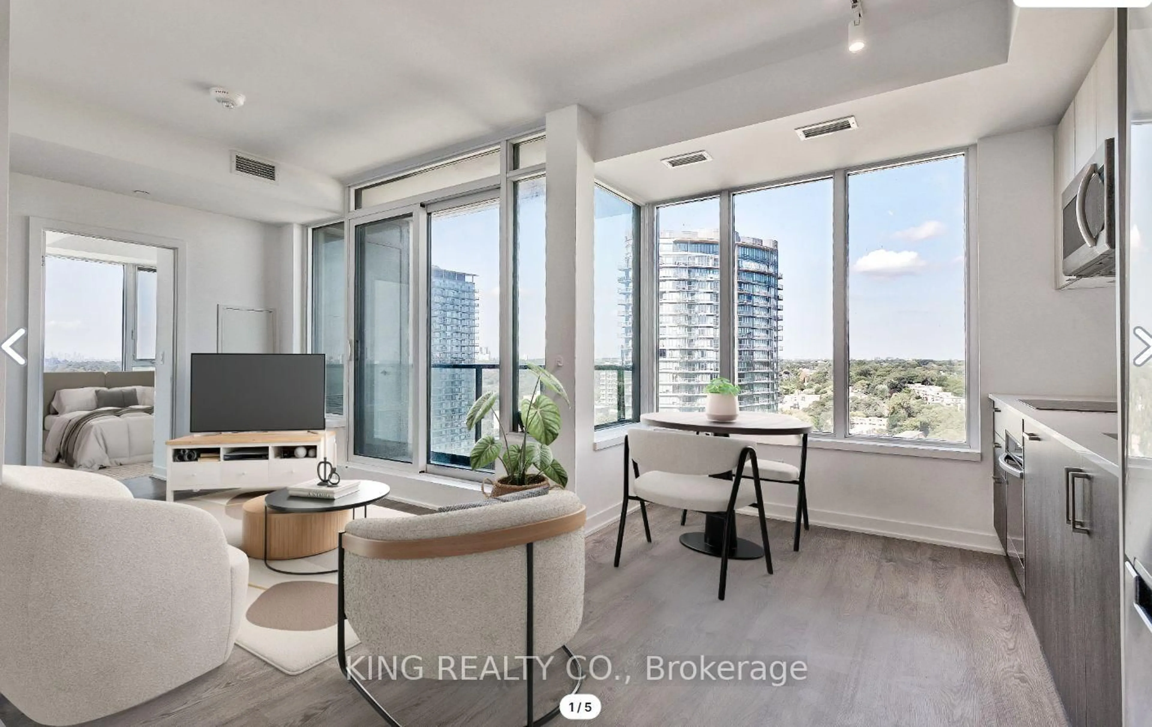 A pic of a room for 1926 Lakeshore Blvd, Toronto Ontario M6S 1A1