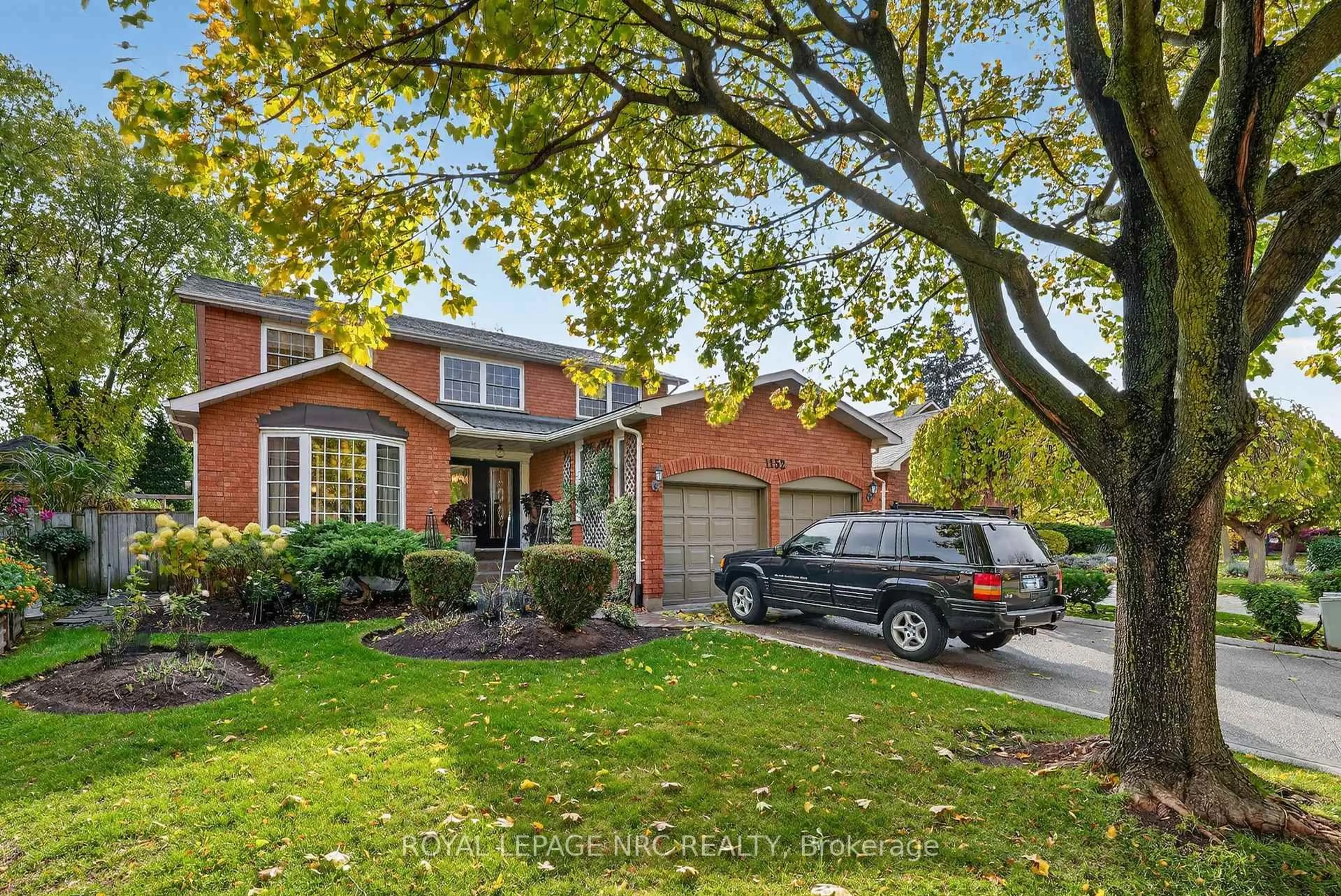 Home with brick exterior material, street for 1152 Rushbrooke Dr, Oakville Ontario L6M 1K1