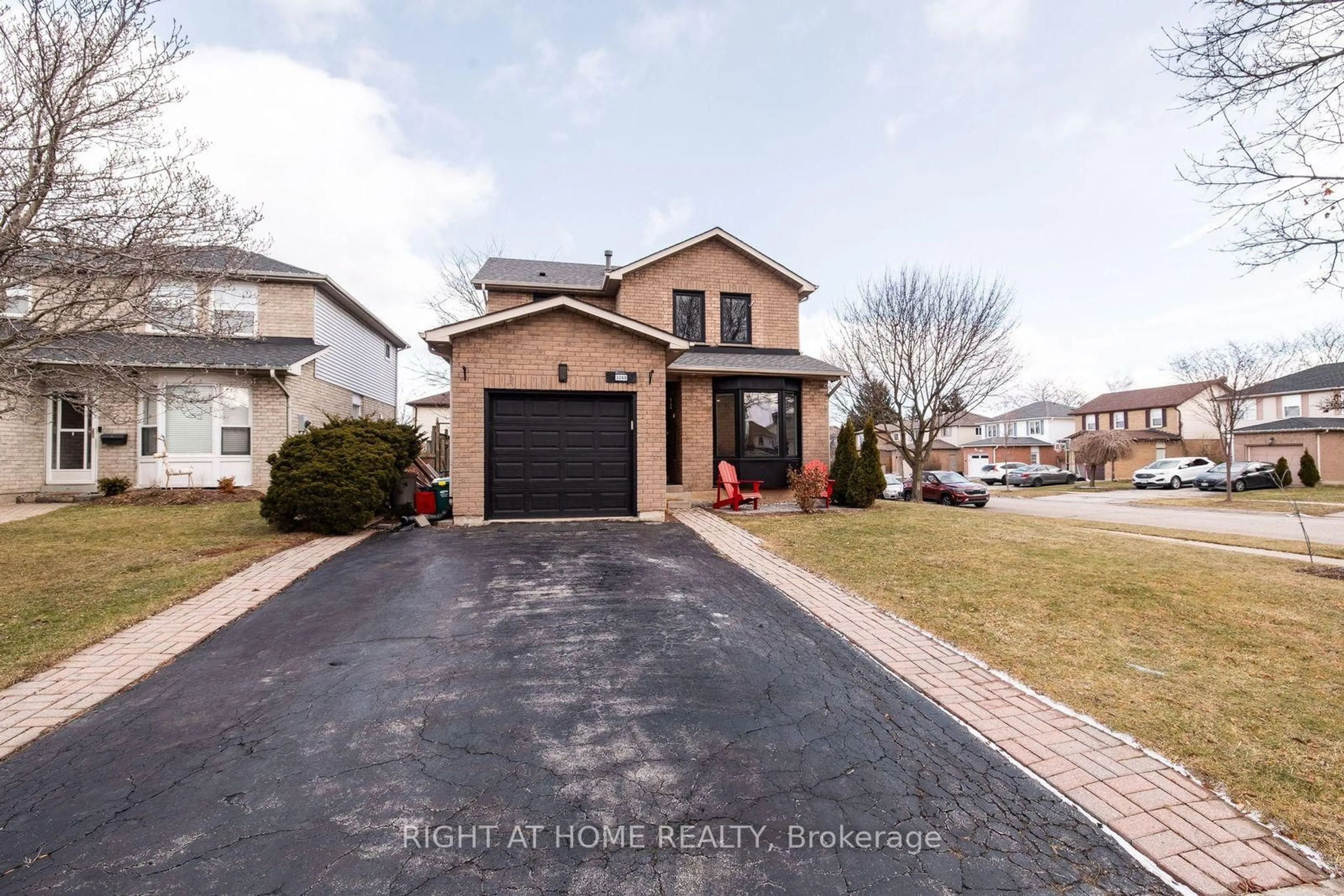 Home with brick exterior material, street for 3269 Woodcroft Cres, Burlington Ontario L7M 3K8
