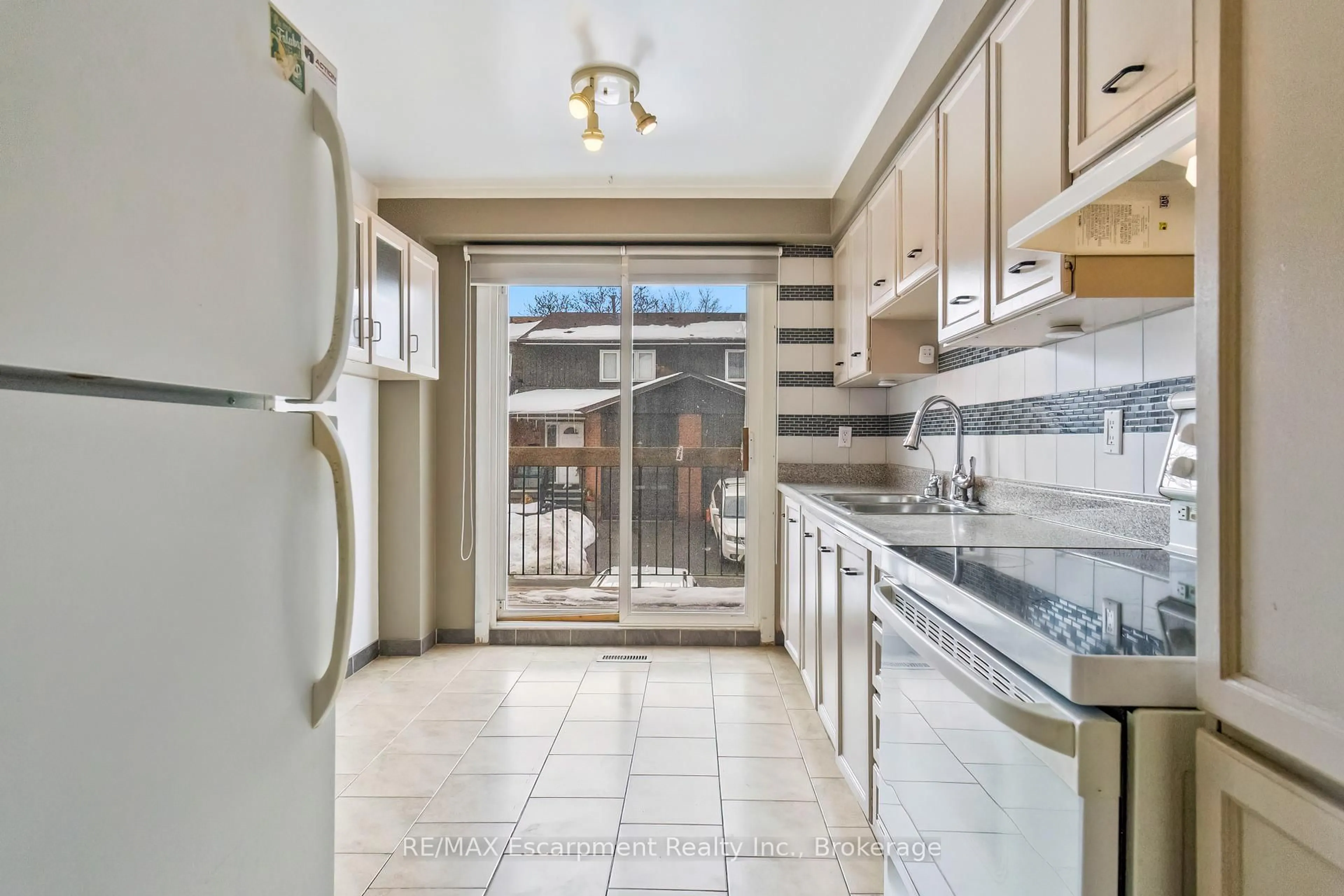 Unknown for 750 Burnhamthorpe Rd #25, Mississauga Ontario L4Y 2X3