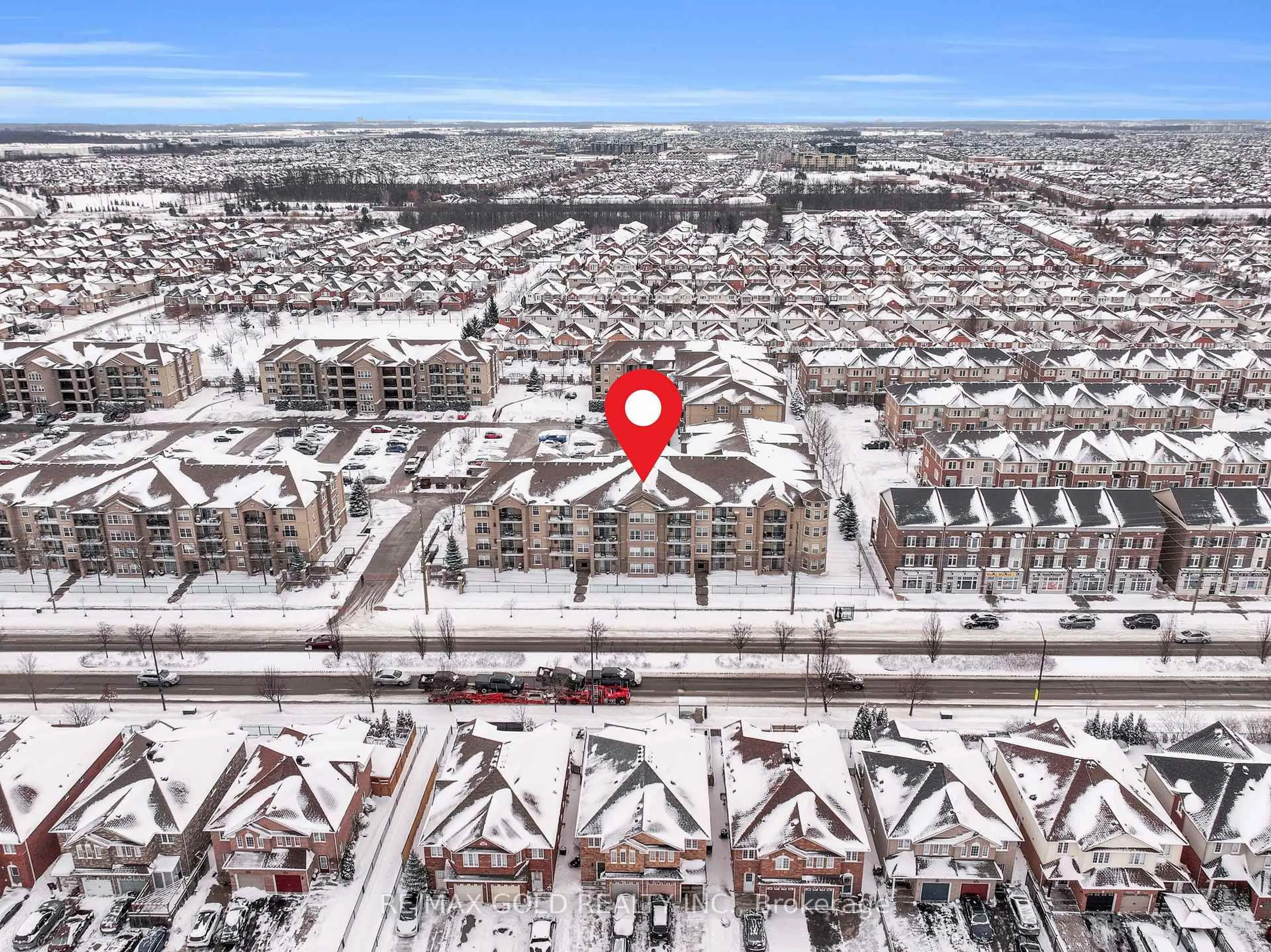 A pic from outside/outdoor area/front of a property/back of a property/a pic from drone, street for 1340 Main St #202, Milton Ontario L9T 7S6