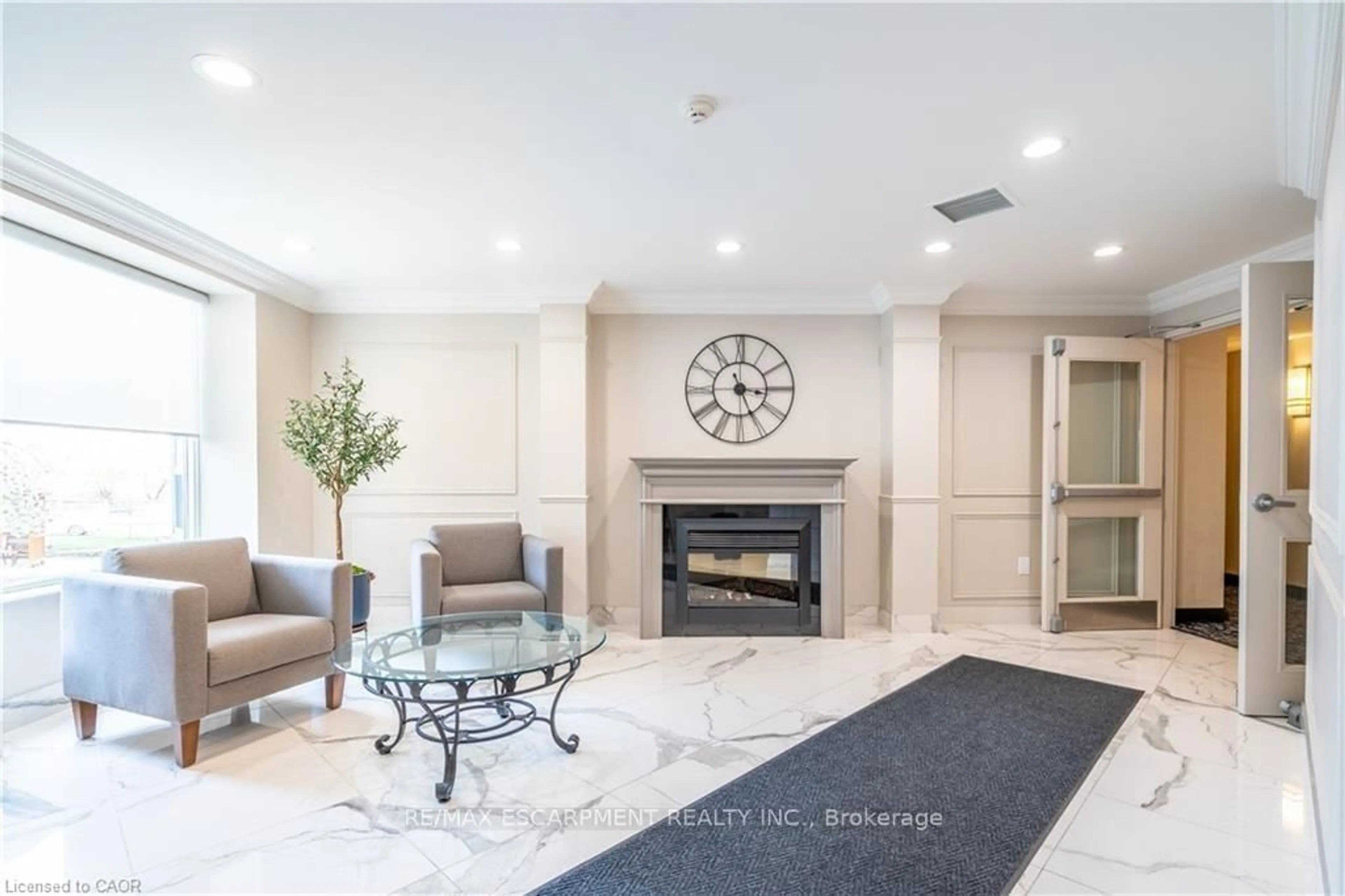 Lobby for 2085 Amherst Hts #208, Burlington Ontario L7P 5C2