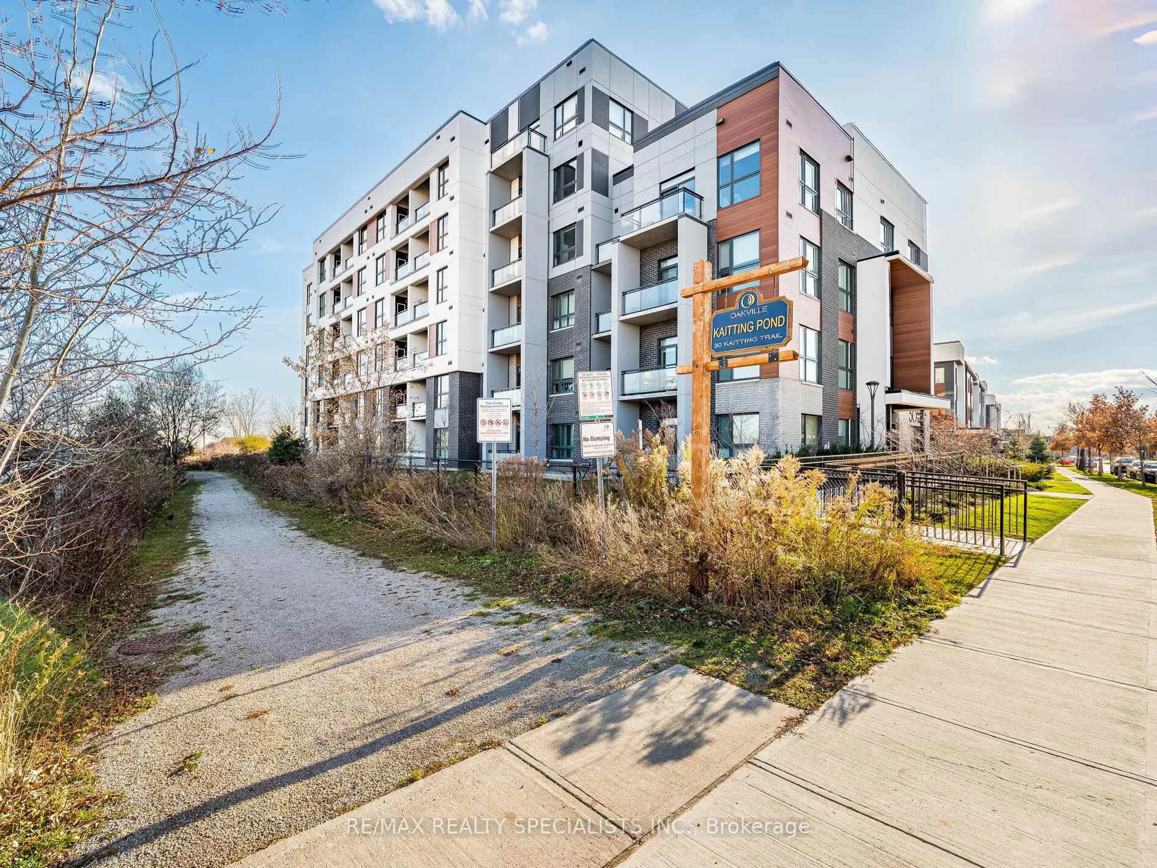 Unknown for 50 Kaitting Tr #613, Oakville Ontario L6M 5N3