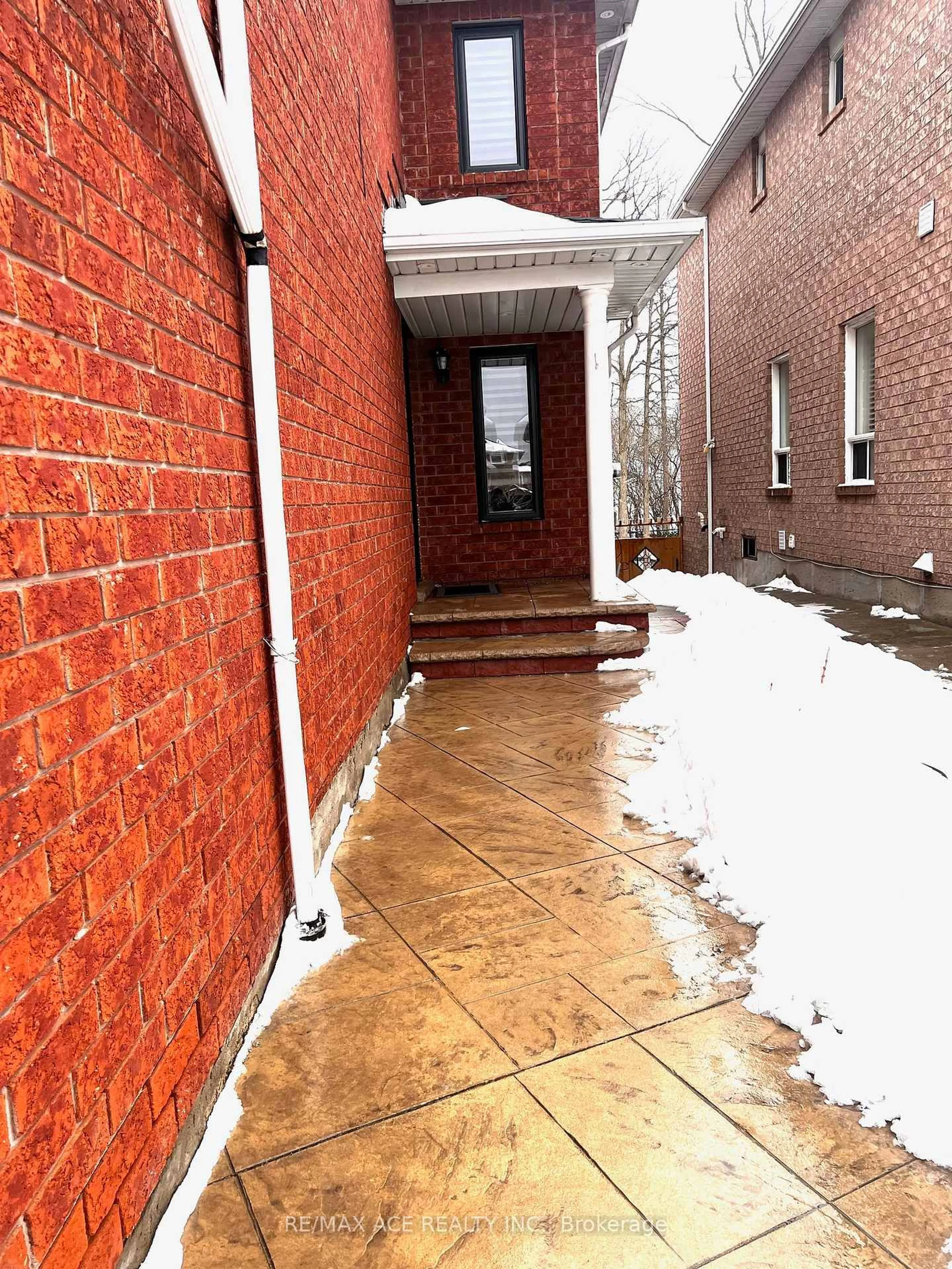 Unknown for 1200 Prestonwood Cres, Mississauga Ontario L5V 2V3